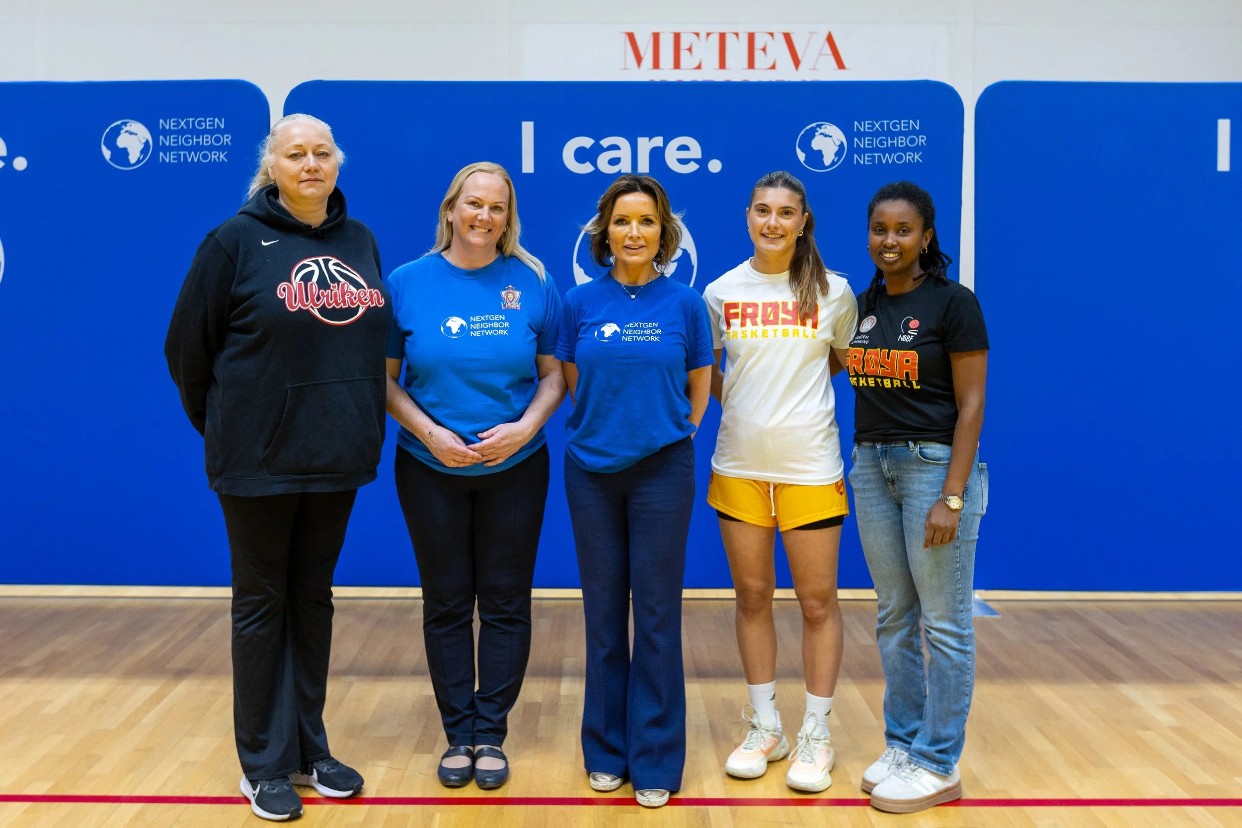 2025-09-17 BLNOKickoff_GroupPhotos-8.jpg