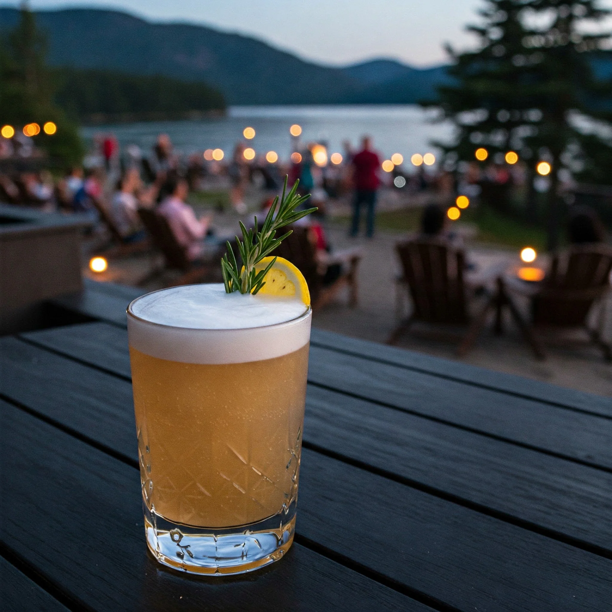 Seasonal Cocktails: The Best Drinks for a Maine Summer Wedding