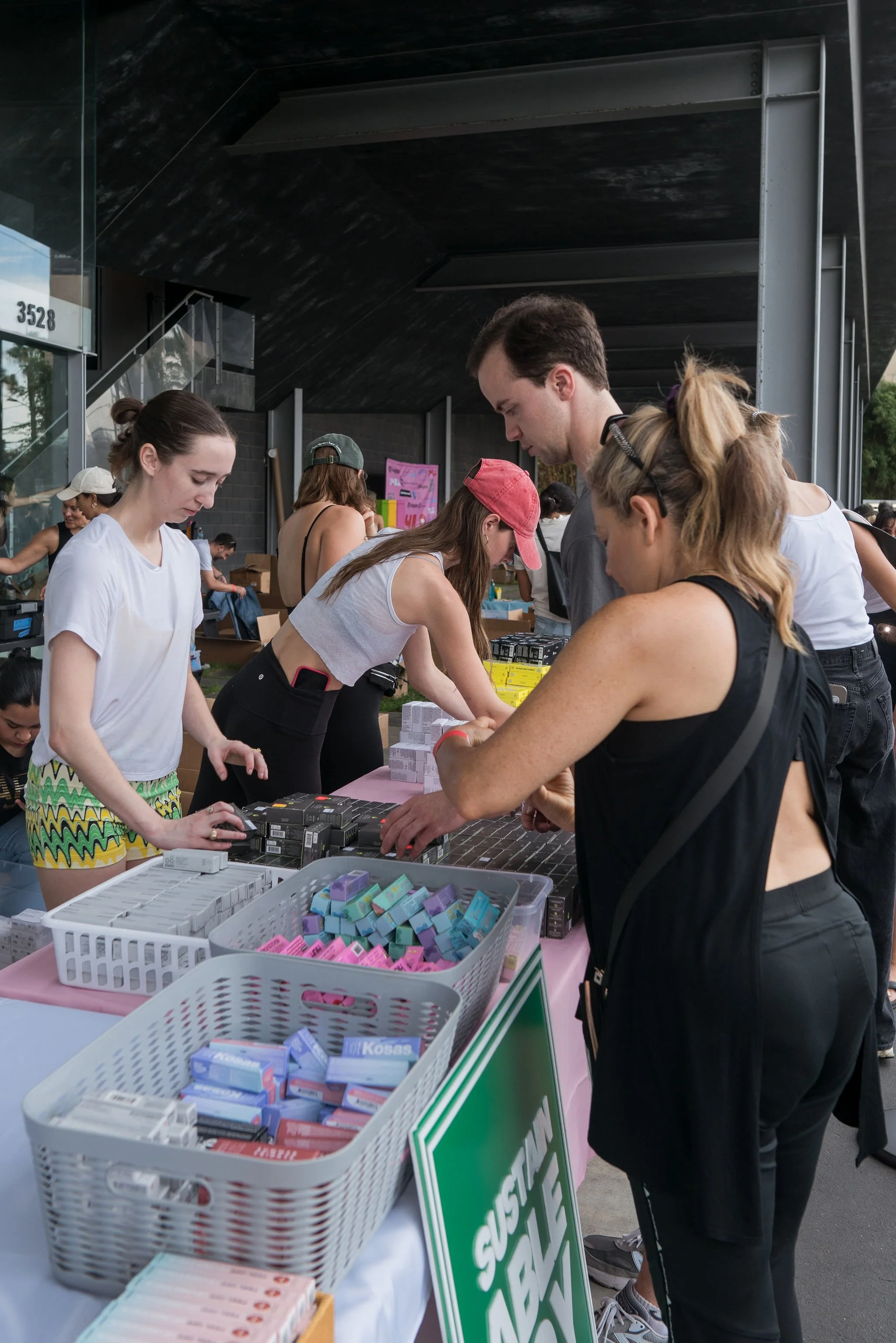 LA24BlockParty-9.jpg