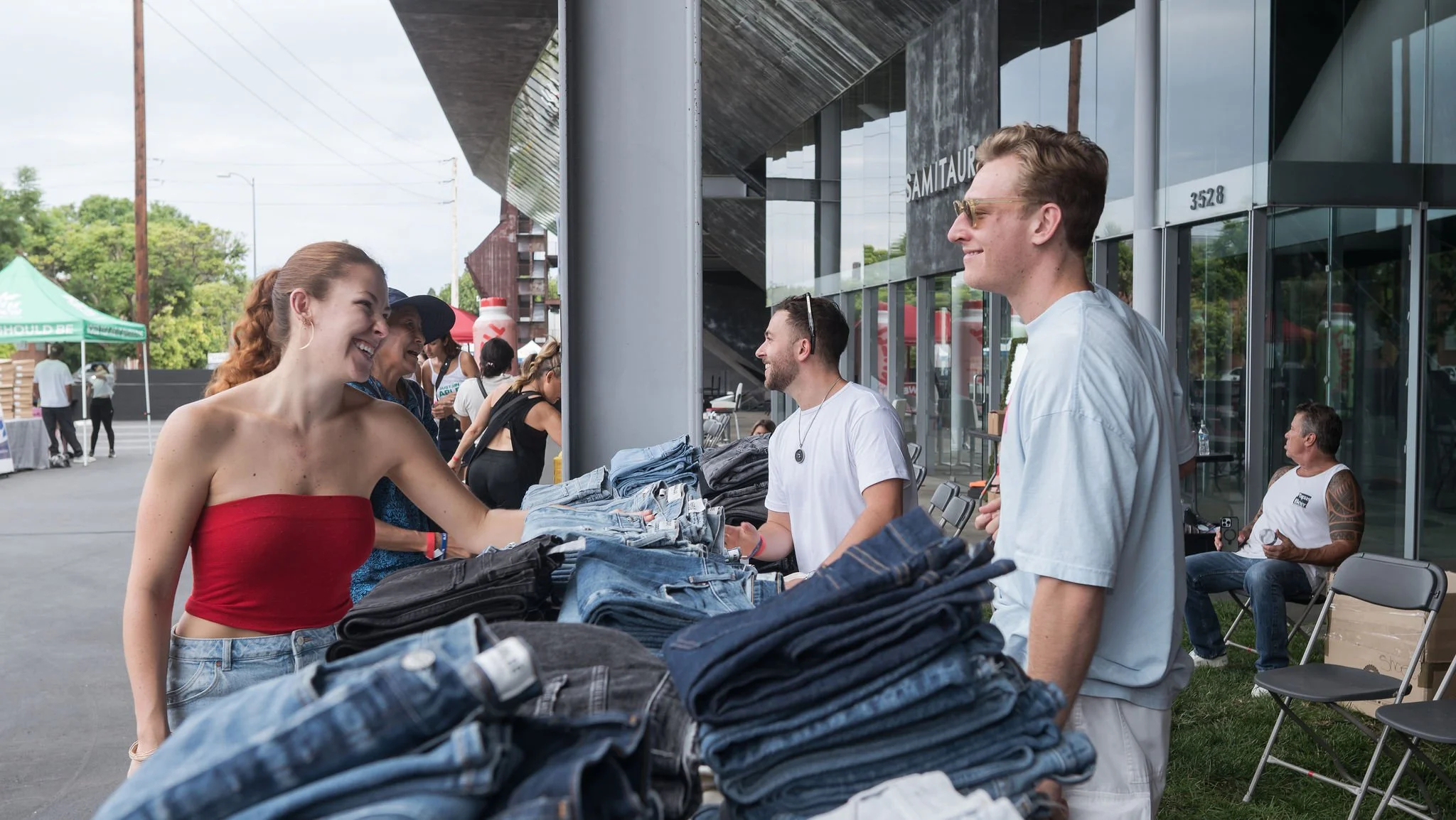 LA24BlockParty-25.jpg