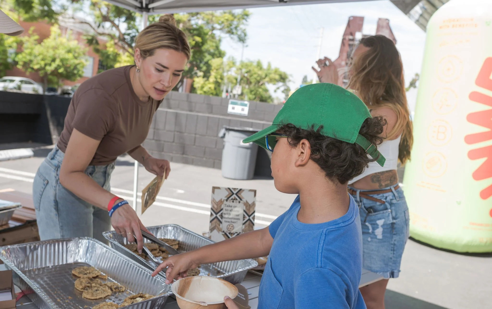 LA24BlockParty-166.jpg