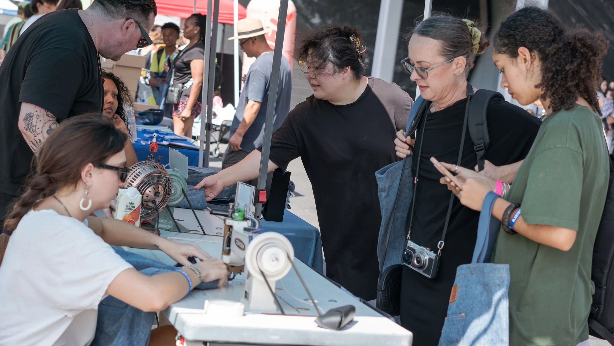 LA24BlockParty-211.jpg