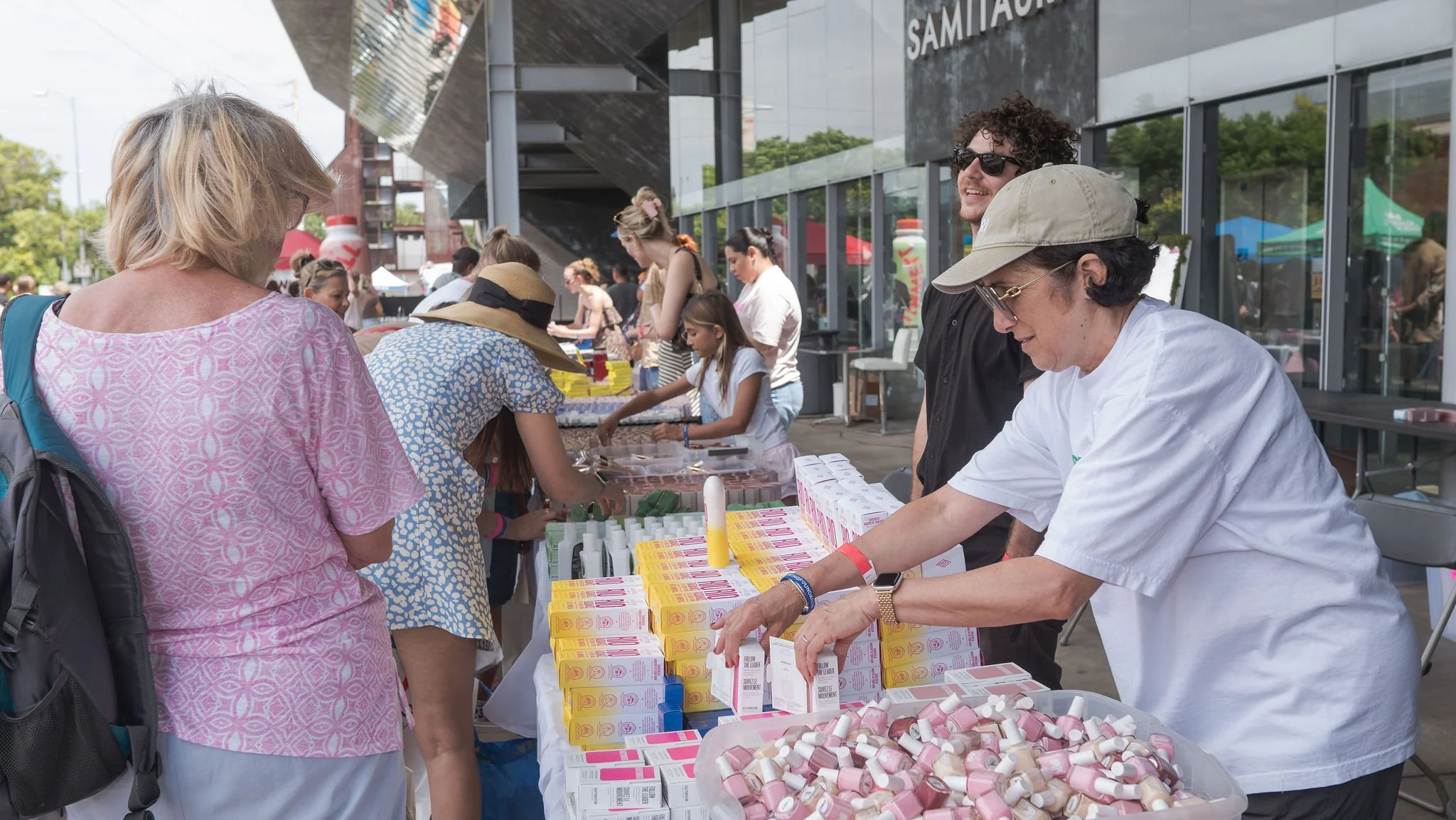 LA24BlockParty-53.jpg