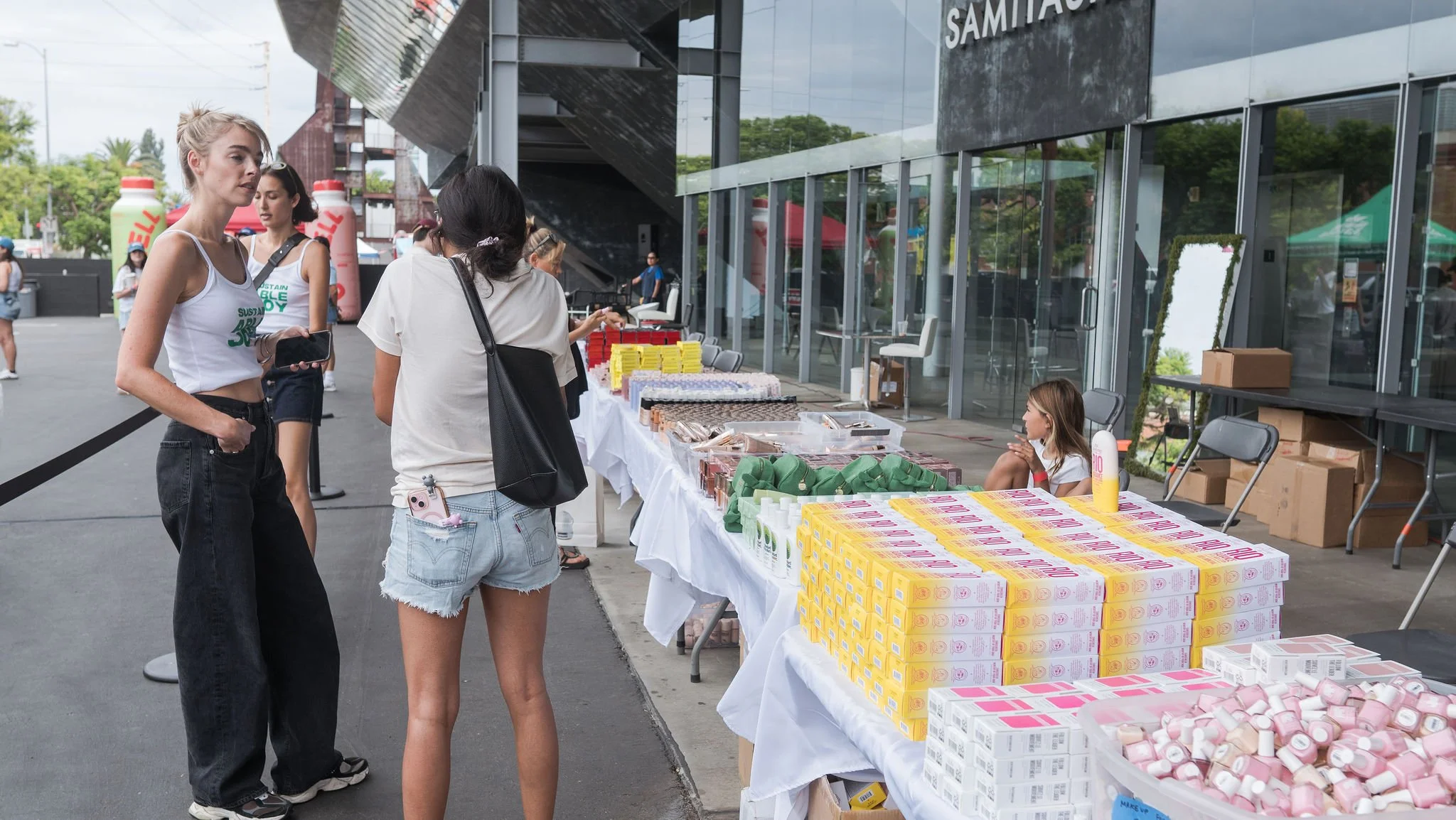 LA24BlockParty-29.jpg