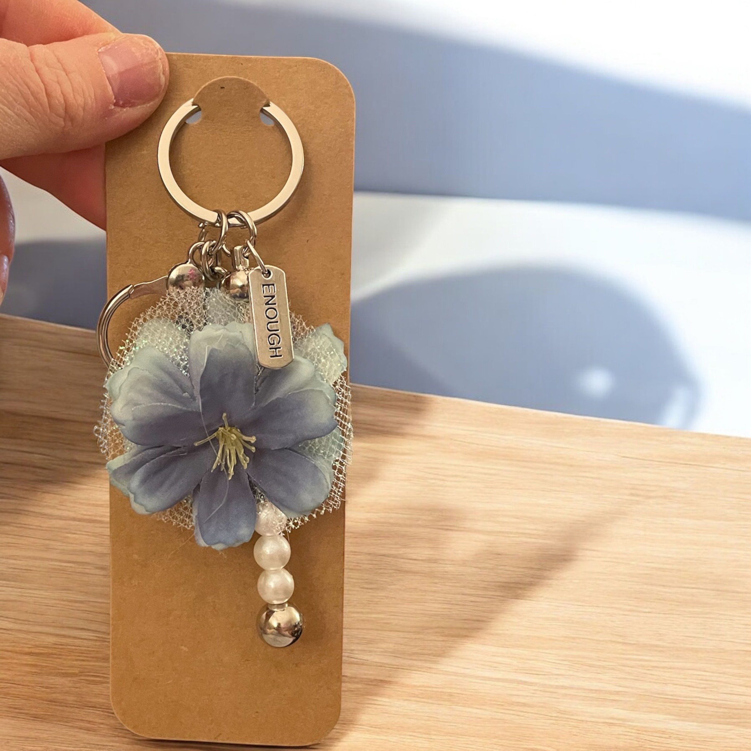 keychain flower - blueenough 5.jpeg