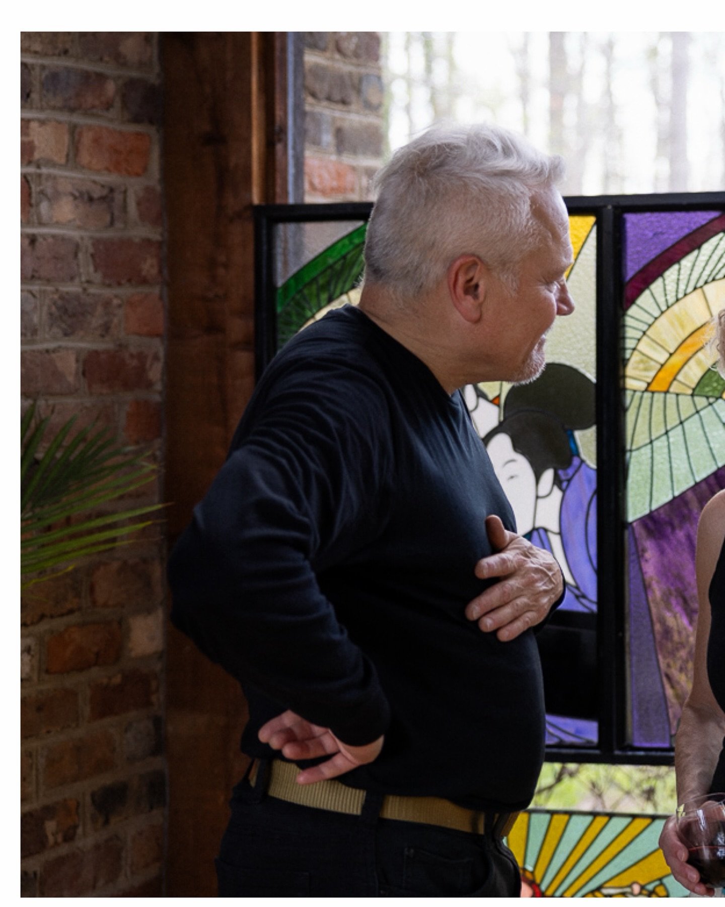 What an honor it was to grab a few shots of my Uncle Bob&rsquo;s Stained Glass Art show this past weekend at the home he, my mom, and their EIGHT other siblings grew up in! 

#greatroom #stainedglass