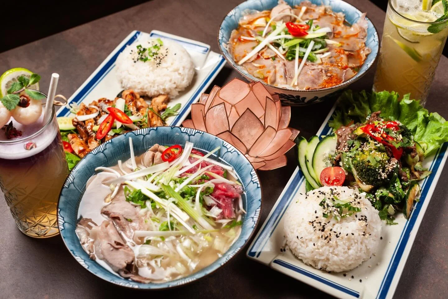 Un viaggio tra sapori, profumi e tradizioni vietnamite.🇻🇳
Piatti preparati con cura, ingredienti selezionati e un&rsquo;atmosfera da condividere.
Ti aspettiamo da Pho Viet.✨

📍Via Marco Roncioni, 150, Prato
📞3881062181

#PhoViet #CucinaVietnamita