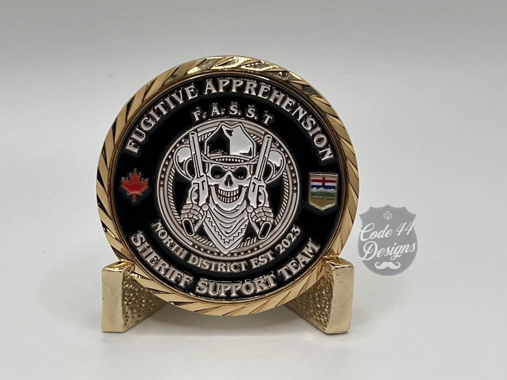 Alberta Sheriff Fugitive Apprehension Team North District challenge coin, gold edge, maple leaf alberta