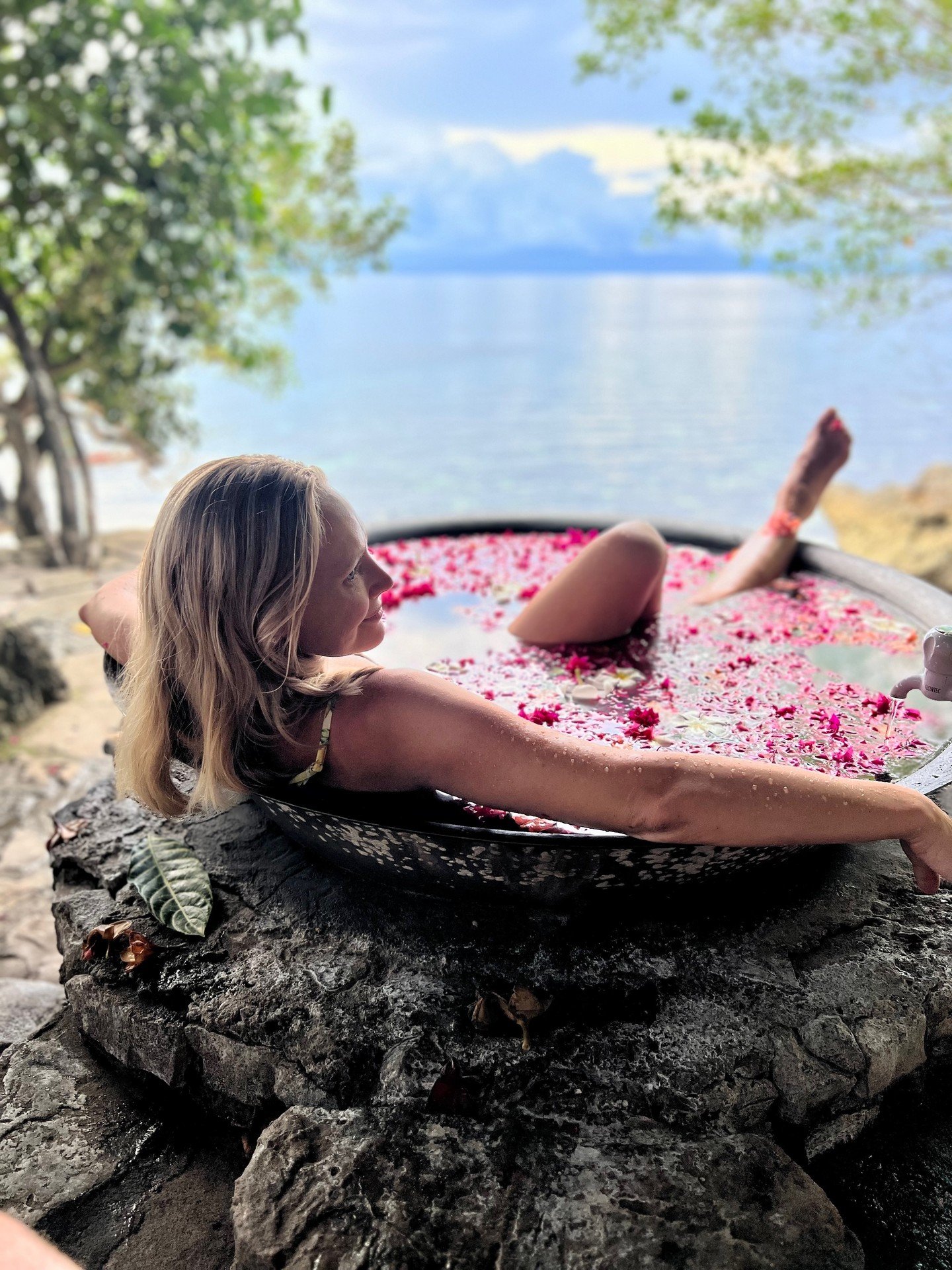 Ever soaked in a giant cauldron in the middle of the jungle? Cebu said, hold my coconut.
The Kawa Hot Baths aren&rsquo;t your average spa sitch &mdash; think natural wood-fired tubs, cliffside mist, and the kind of quiet that hits deeper than any pla