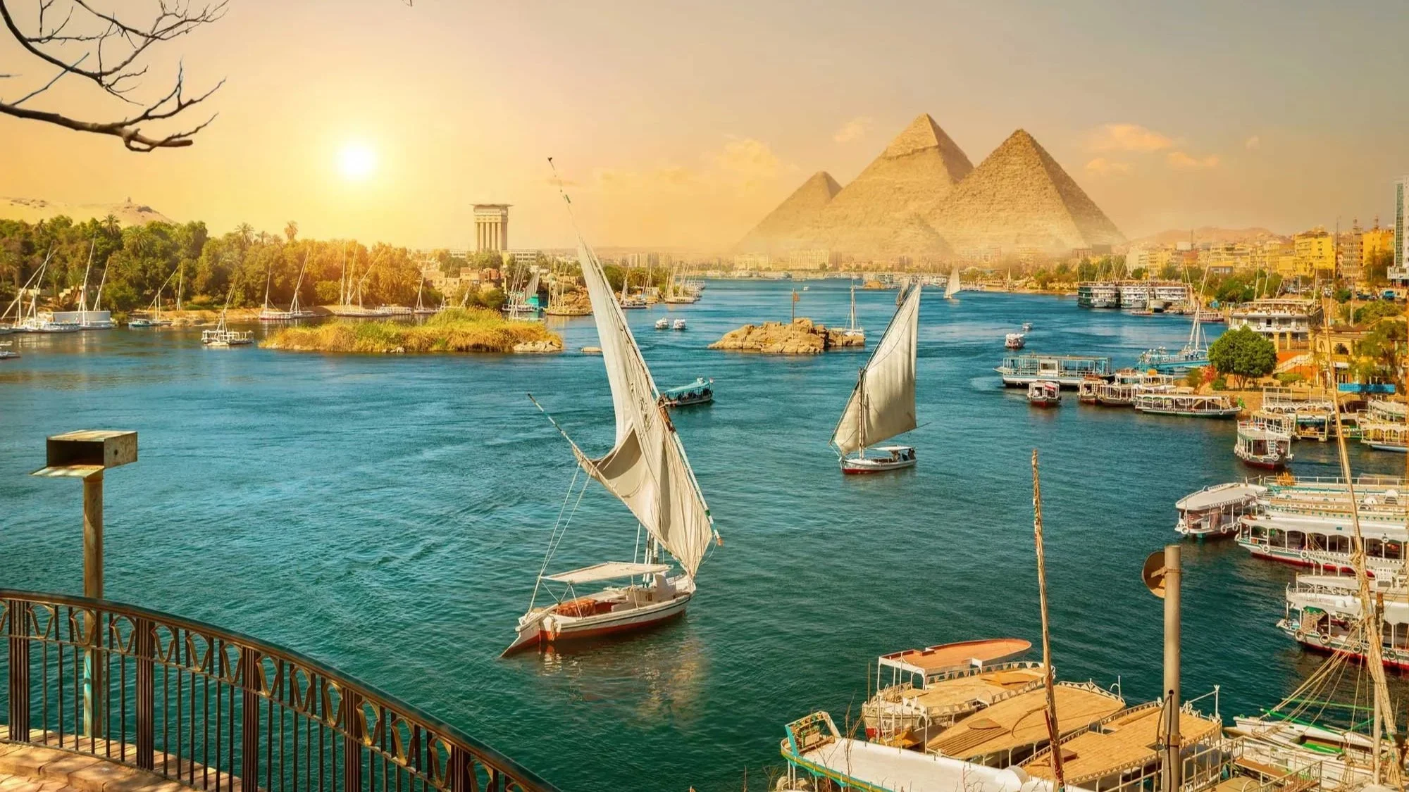 egypt-nile-river-sailboat-skyline.jpg