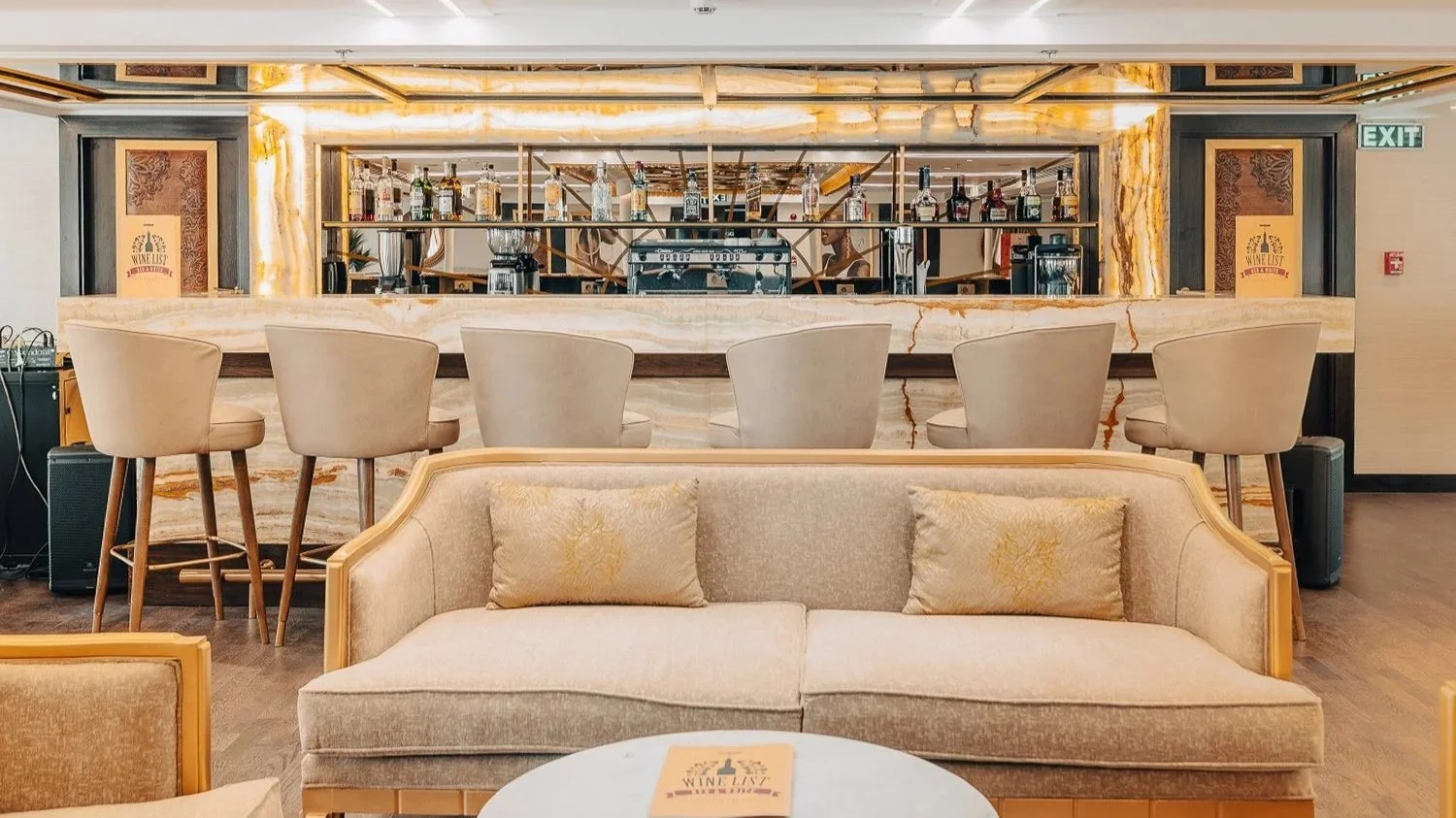 hs-nebu-nile-bar-2.jpg