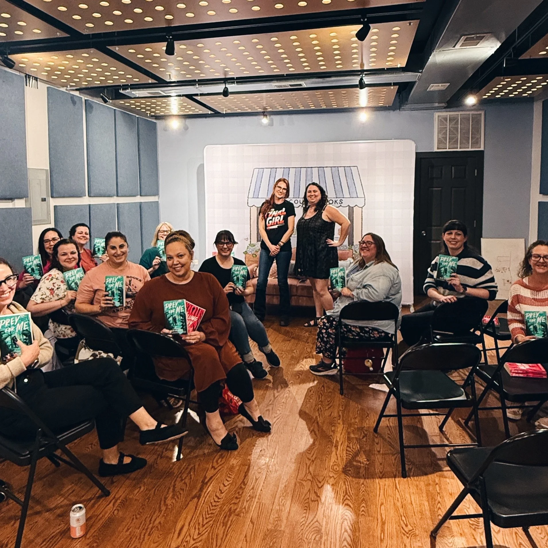 Posting a tad late (been a little busy!) but wanted our event with @allie.oleander &amp; @jobrennerbooks to have a permanent spot on the grid because we had the BEST time 💙
