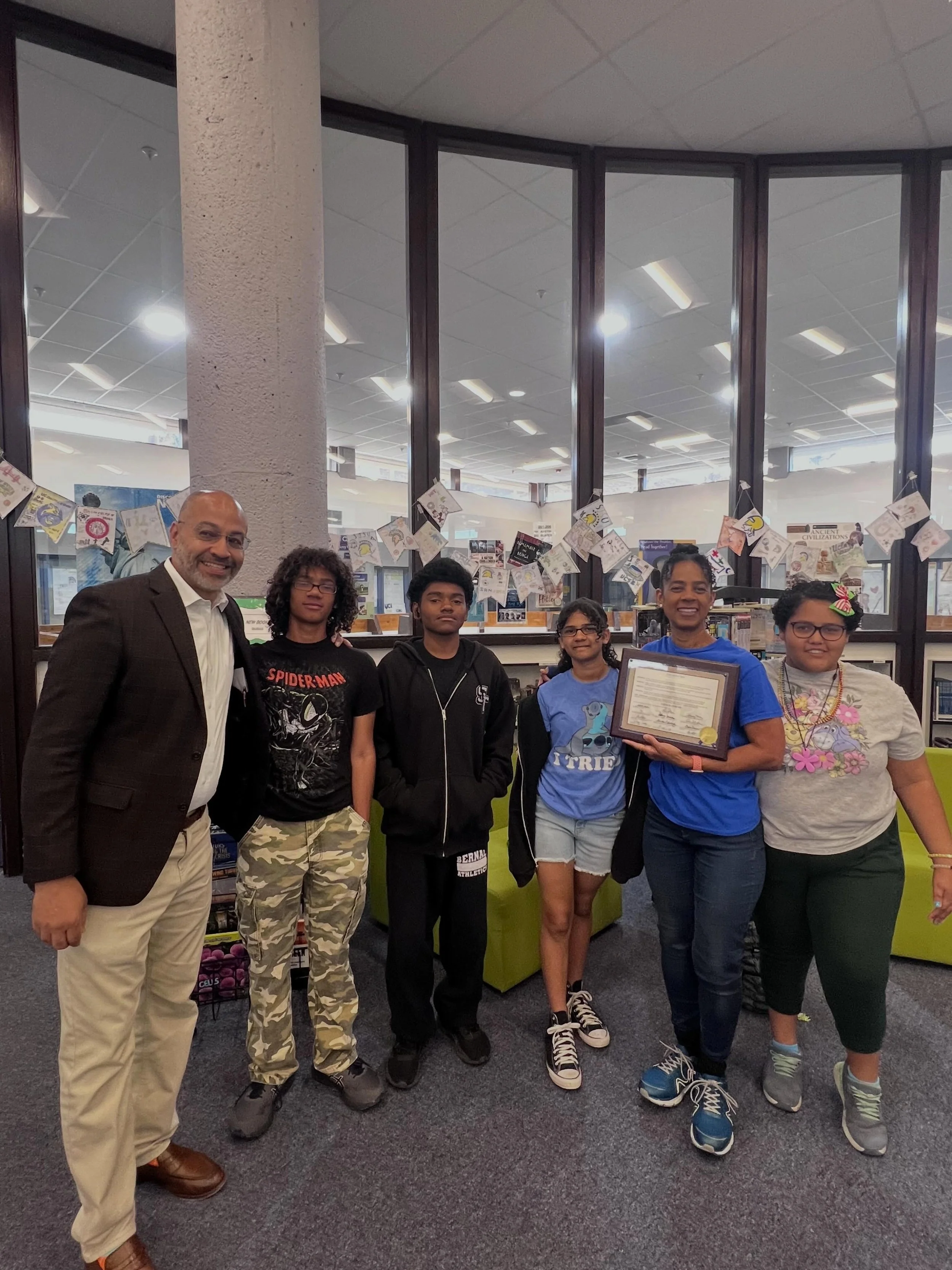 Yesterday we were proud to recognize Natalie Cerussi for her outstanding dedication to the students and families of Bernal Intermediate School.
Every morning, Natalie volunteers her time to help students safely cross near campus, showing incredible k