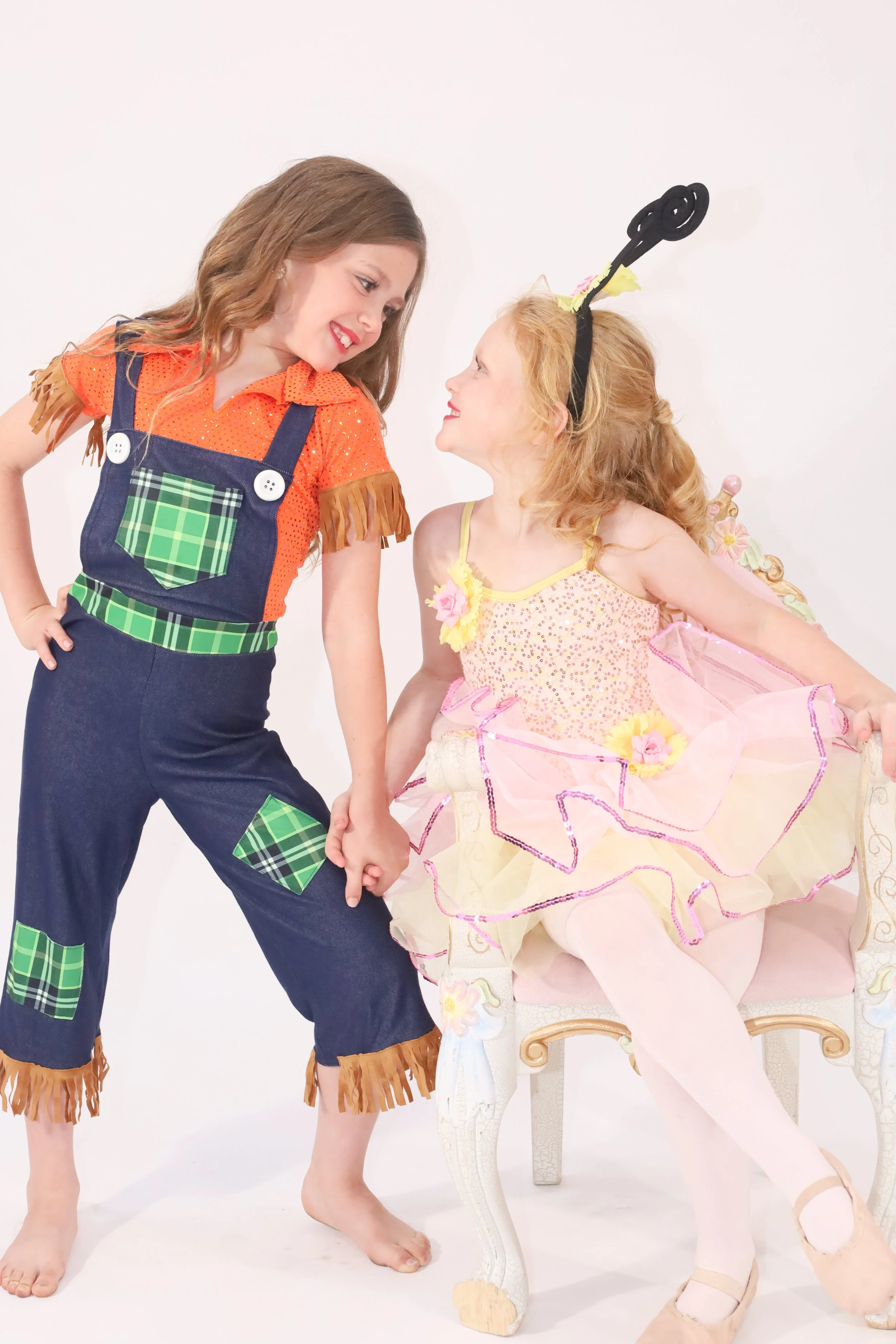 Group Photo/ (Sibling)