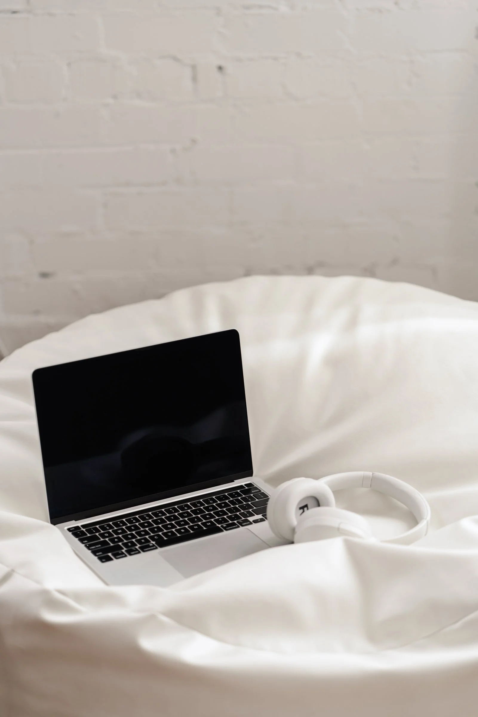 The Engagement Formula: How to Make People Like, Comment &amp; Share More