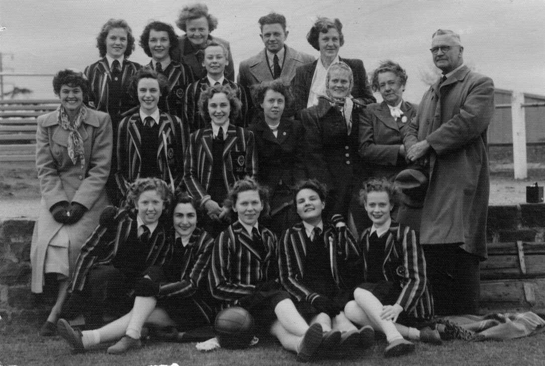 SA-team-1949-LR.jpg