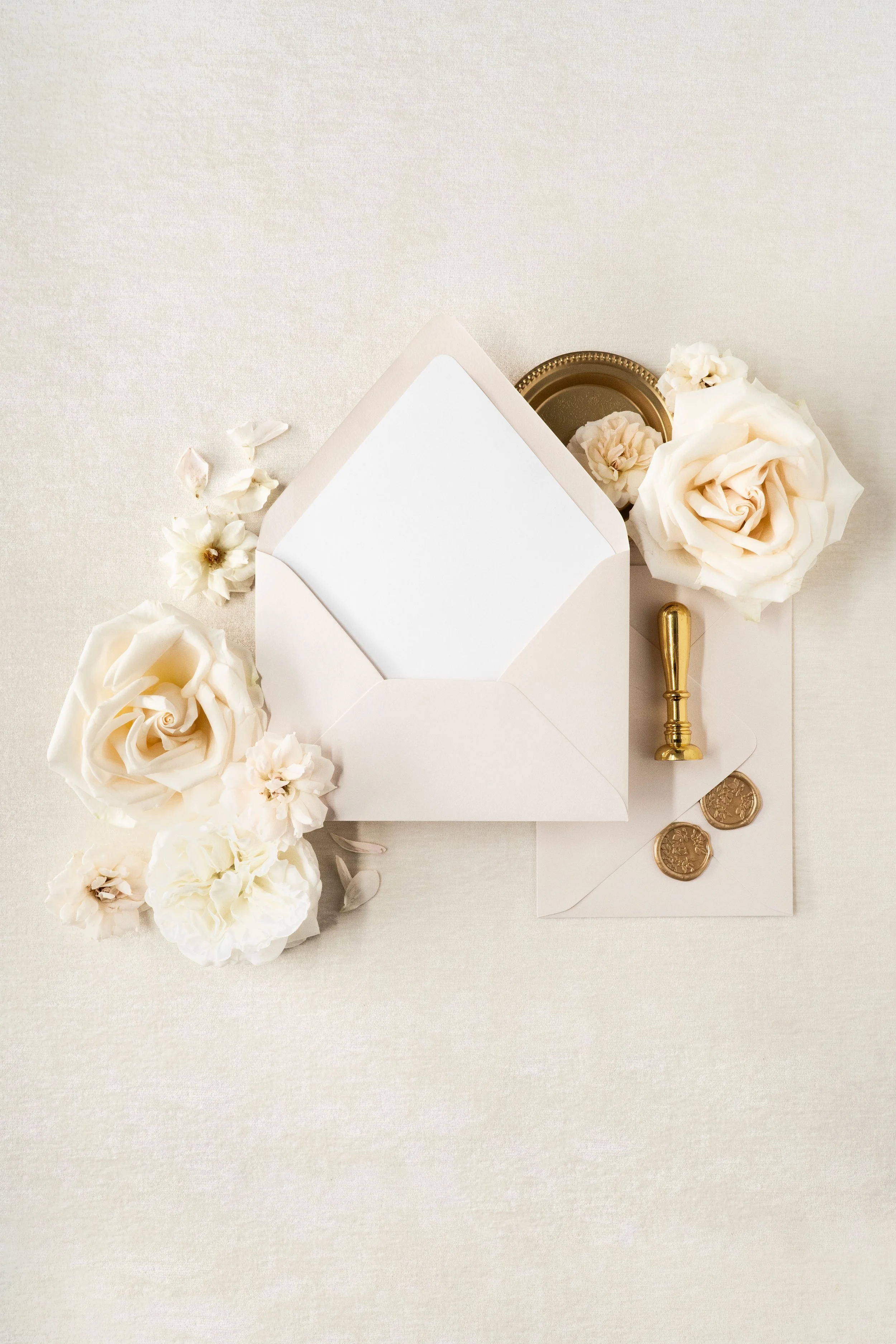 0025_custom_mockups_flat_lay_photography.jpg