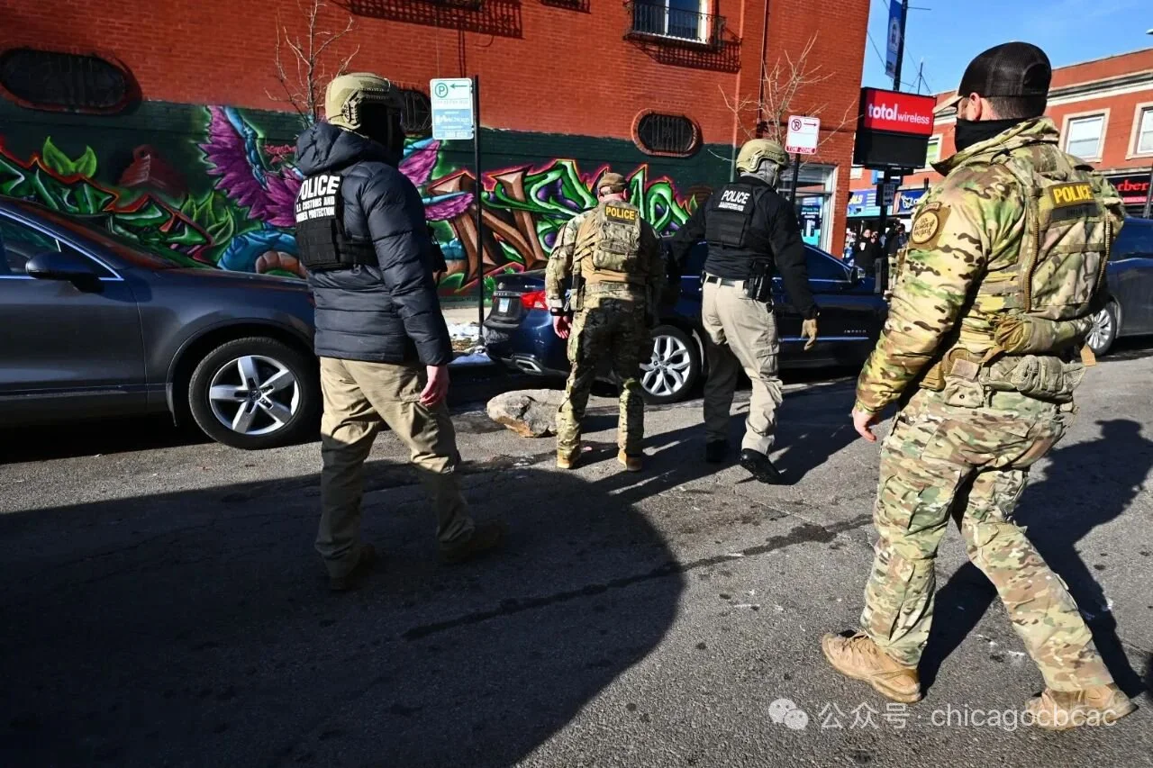 指揮官攜數百移民特工重返芝加哥，西南社區再現逮捕行動