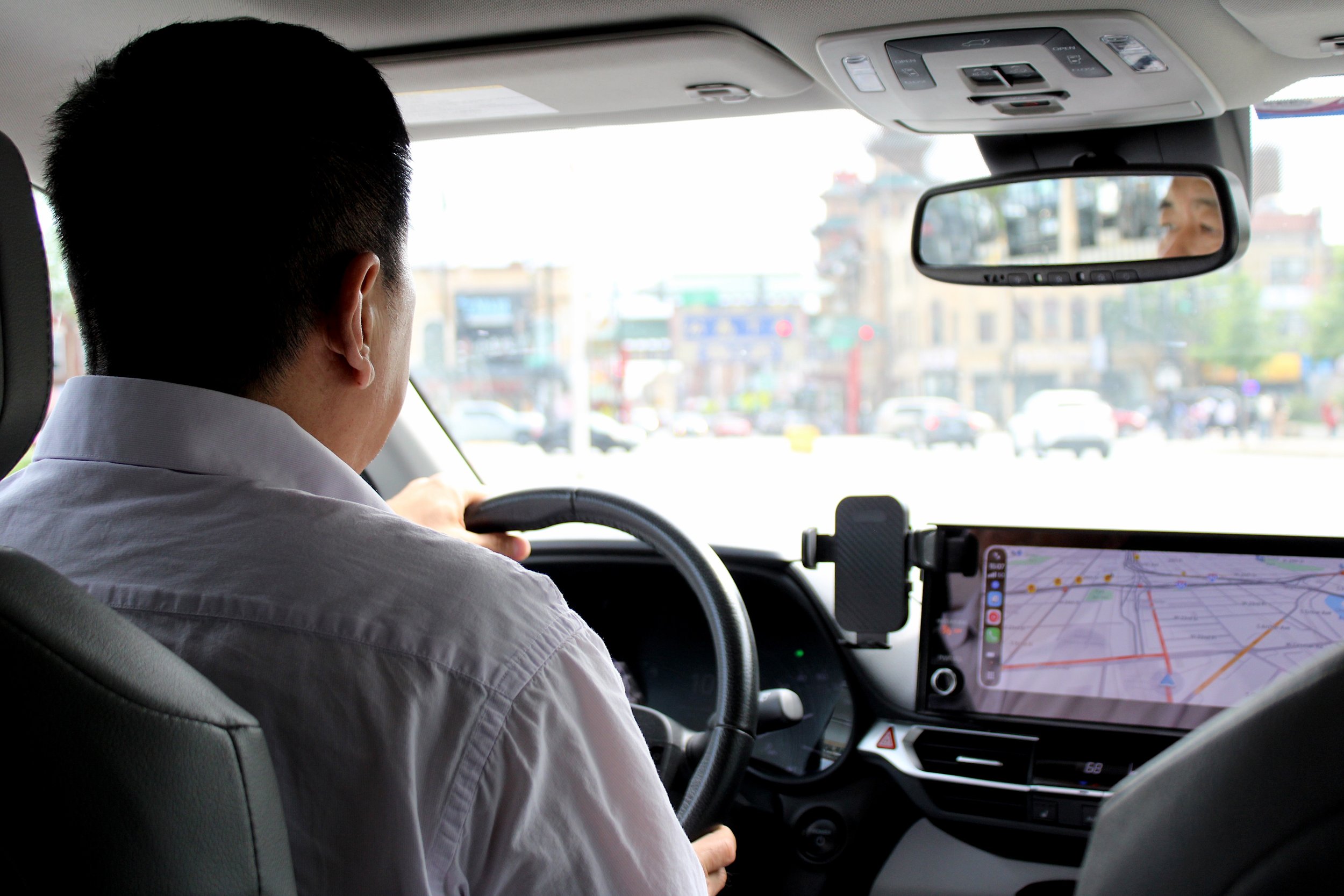 “I am lucky”: Chinese Uber Driver Released to Tell His Tale of ICE Detention