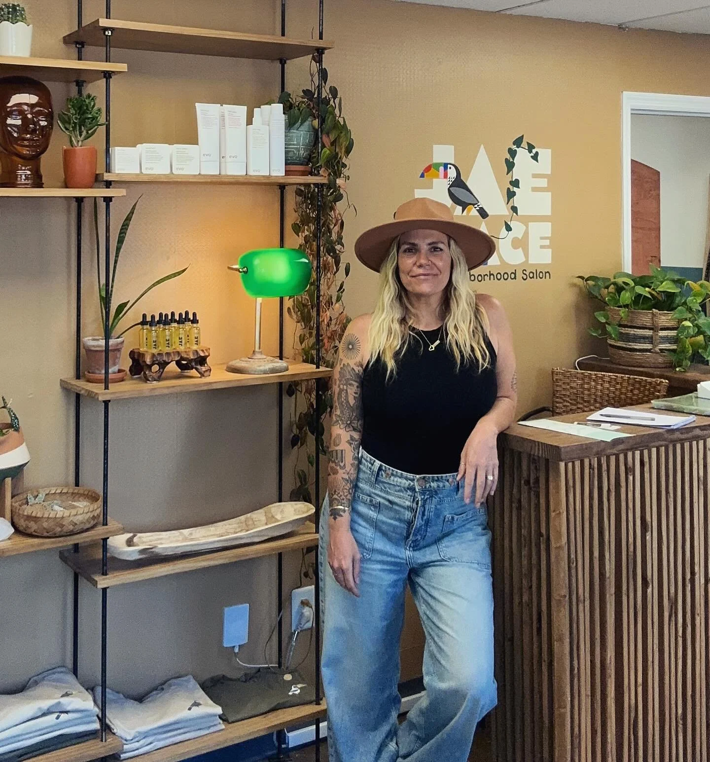 And me, Jenna, leader of Jae Space. In terms of hair, I&rsquo;m a natural gal through and through. How can little things go a long way. How can we get you to your ultimate goal in an easeful way. I love shorter haircuts, a pixie, a men&rsquo;s cut, a