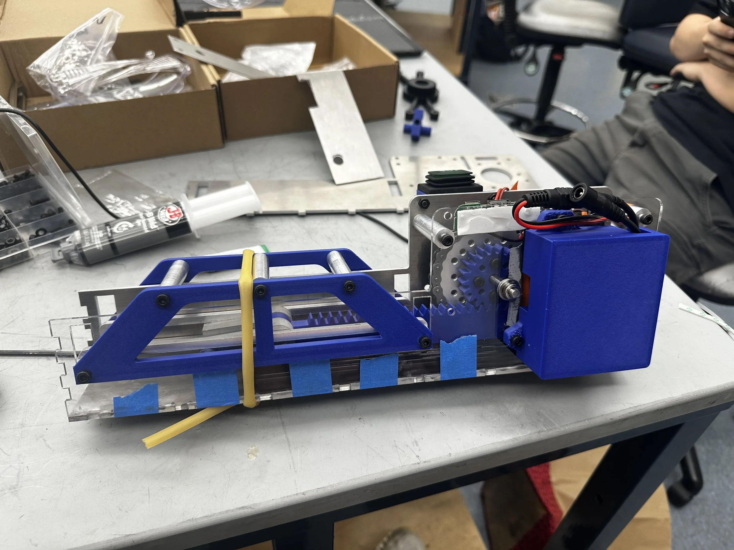 Assembling the final pool cue