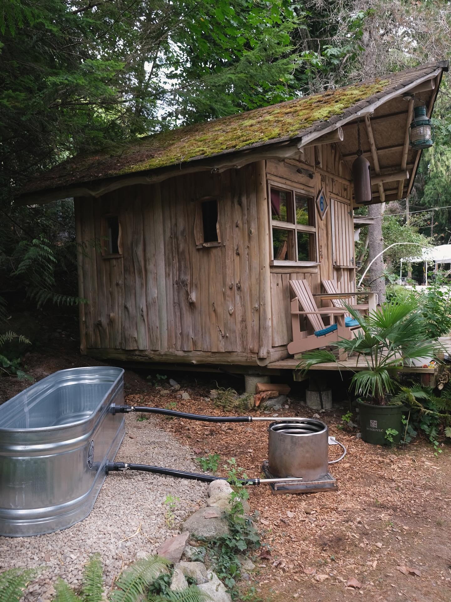 You can now find Stoke &amp; Soak Tubs at Strongwater Camping &amp; Cabins in Egmont on the Sunshine Coast! 🌲✨
 
We are absolutely stoked to be partnering with the beautiful and wildly generous folks who own this property. As soon as we entered the 