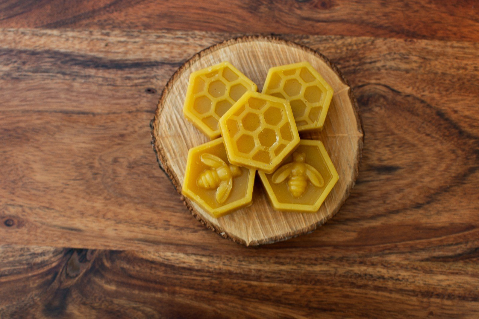 Beeswax melt in hexagon shape