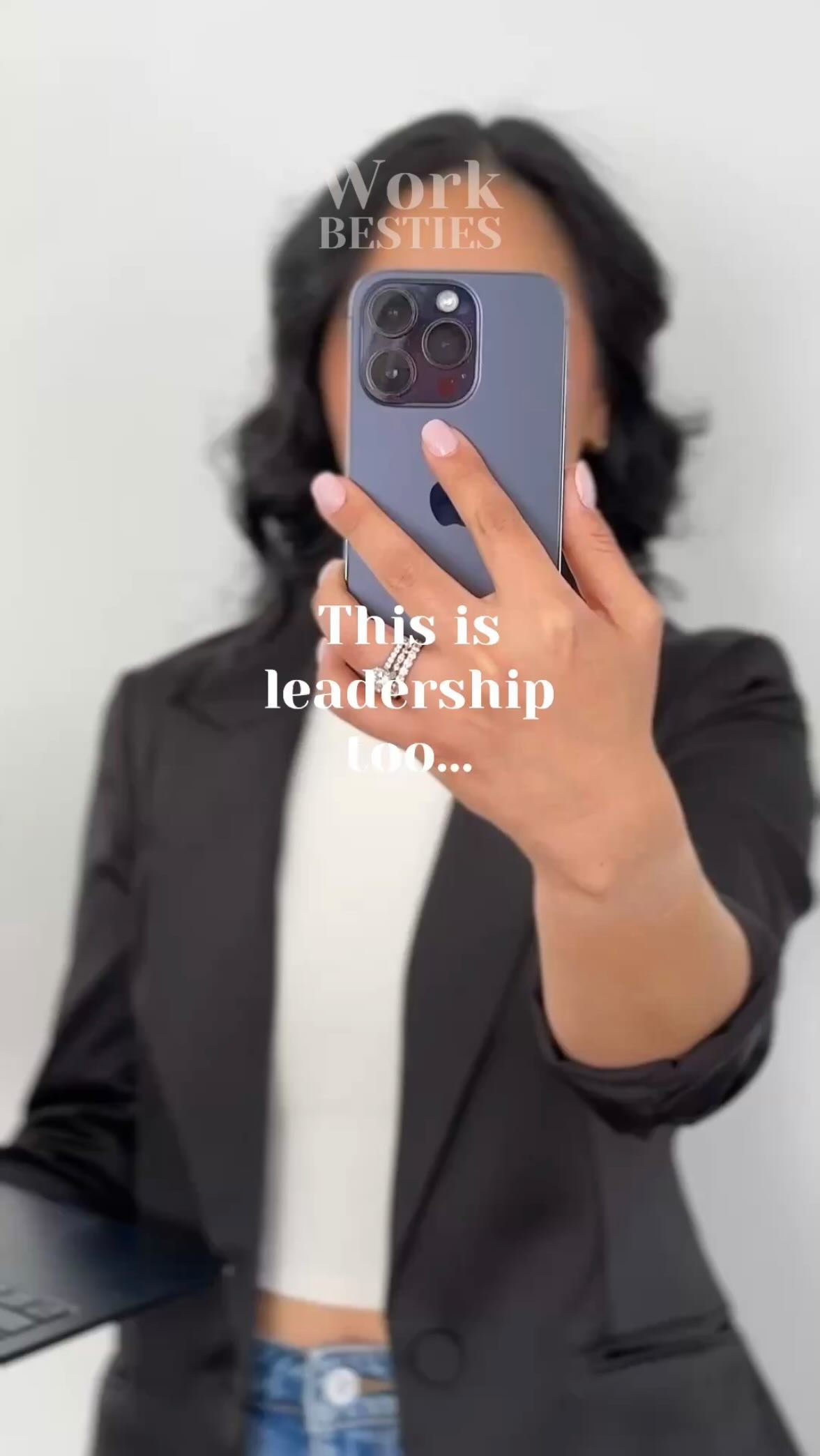 Not all leadership is loud.
Let’s talk about the kind of leadership that doesn’t need permission.
Sometimes it looks like…
✦ Listening and holding space,
✦ Backing others, especially when they doubt themselves.
✦ Choosing growt
