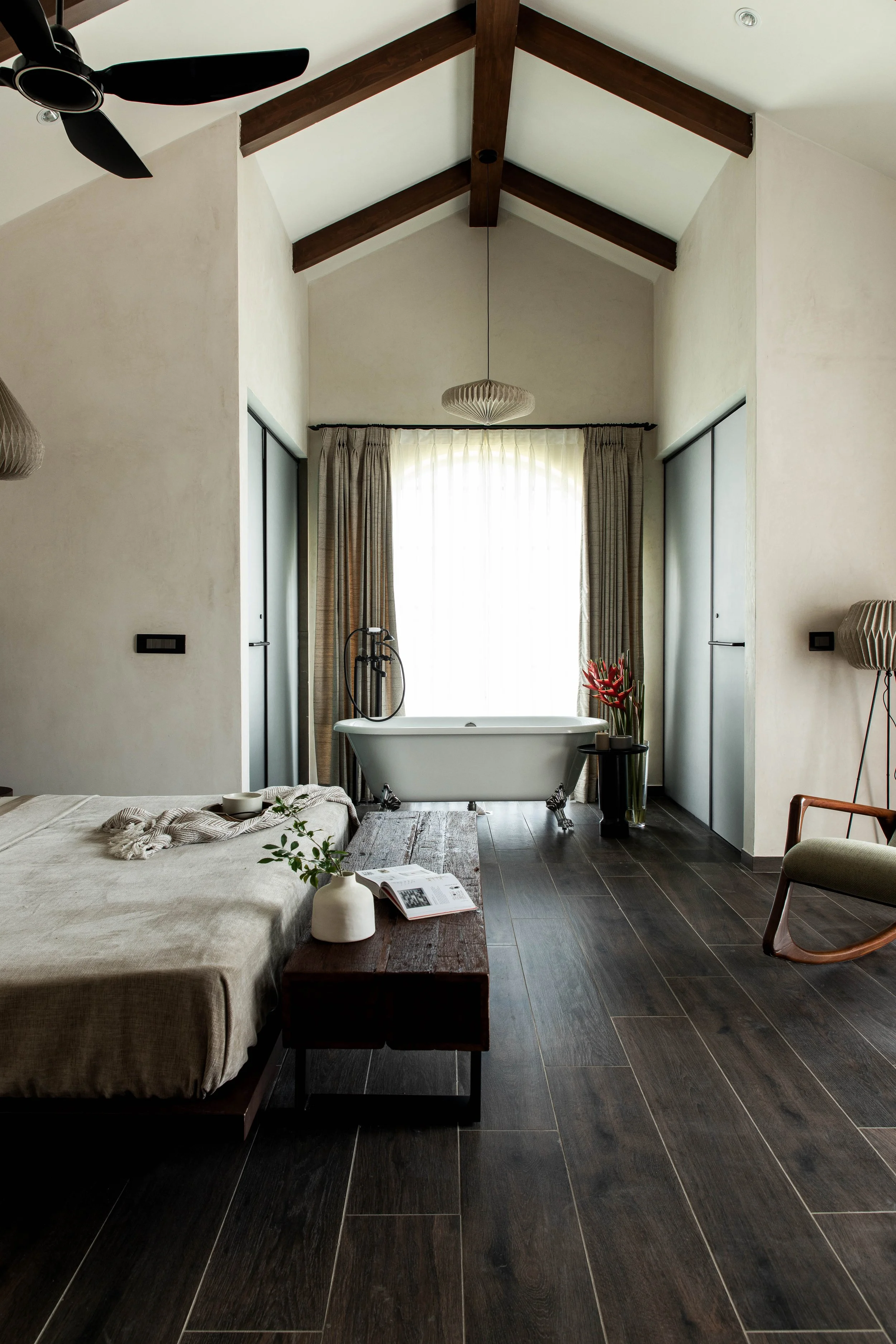 15 Bedroom.jpg