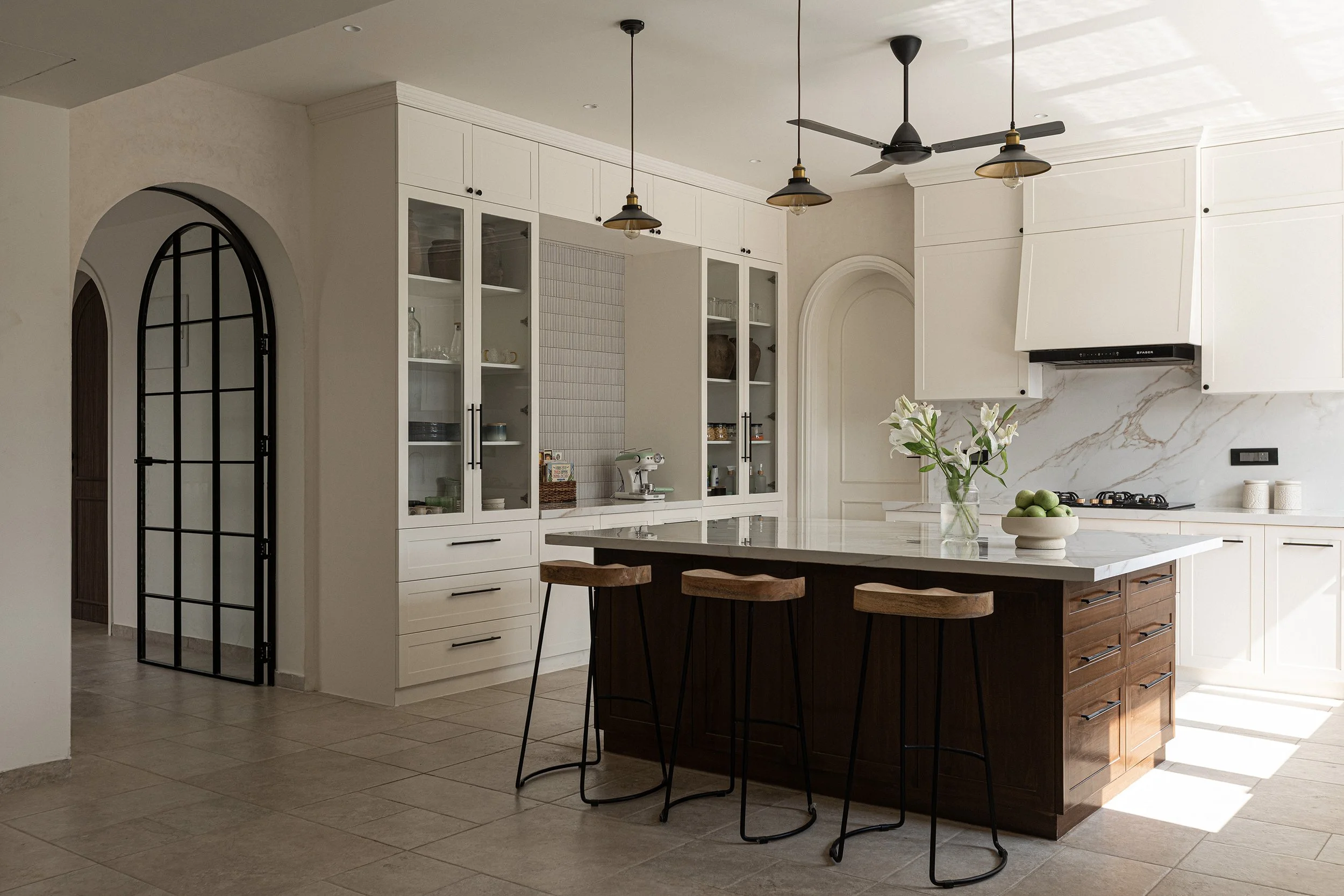 10 Kitchen.jpg