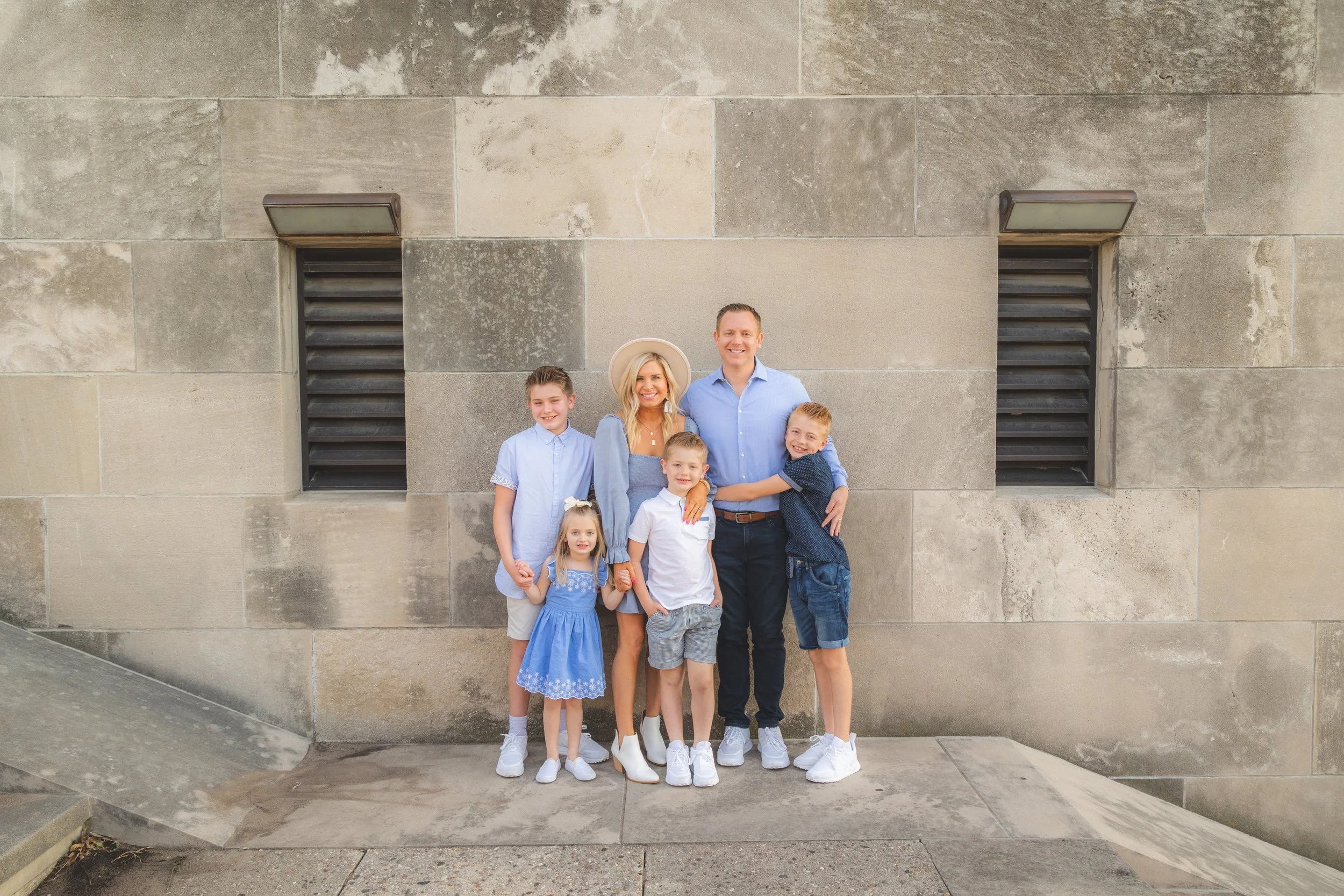kansas-city-lifestyle-session-locations-ww1-memorial20.jpg