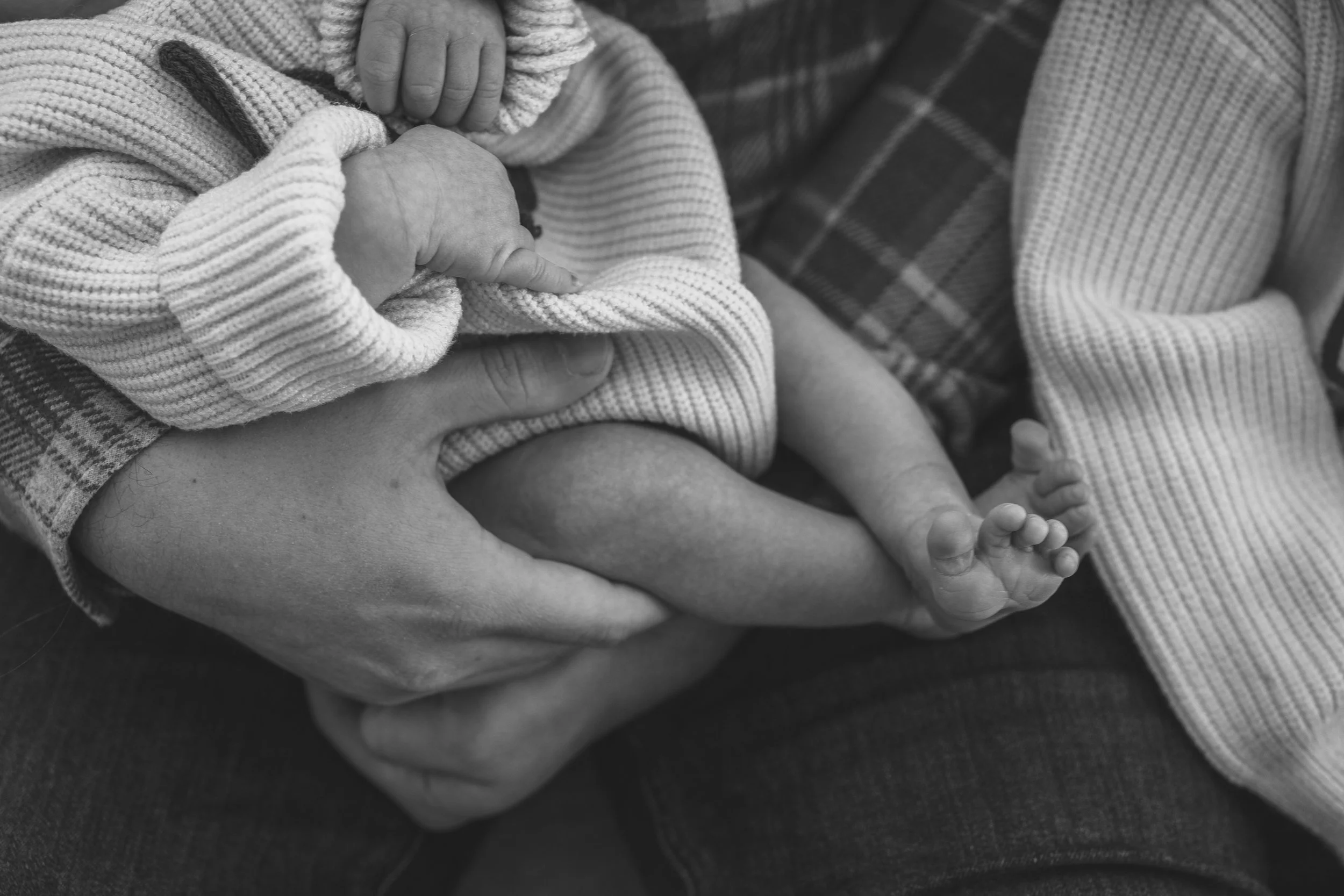 kansas-city-newborn-session-in-home.jpg