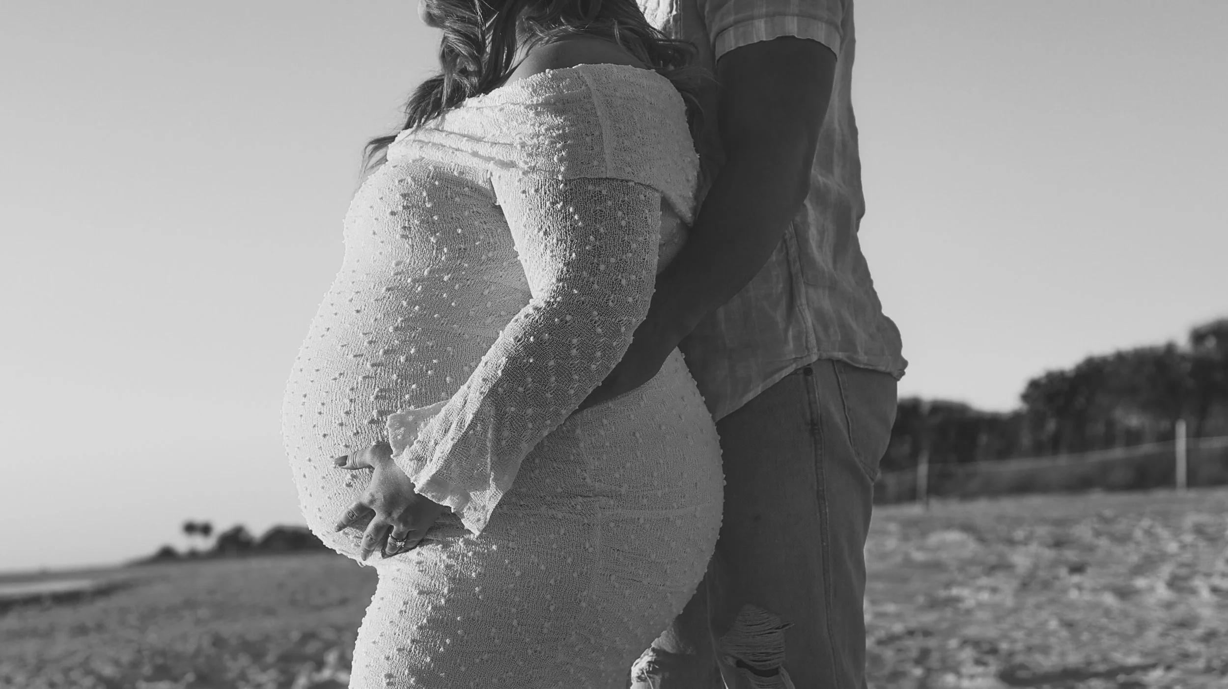 maternity-session-clearwater-beach-florida-golden-hour29.jpg