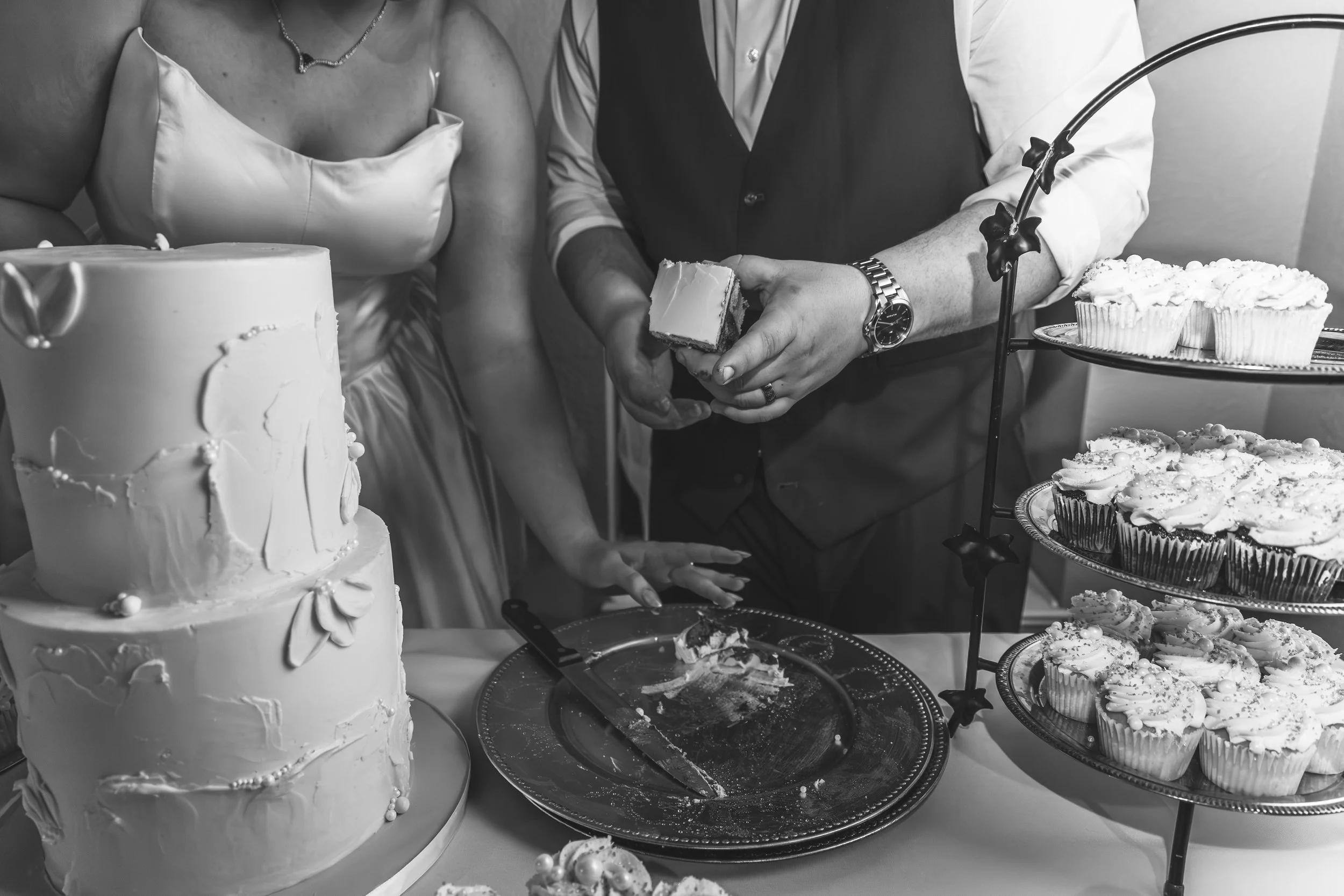 kansas-city-spring-wedding-plattsburg-mo-details2.jpg