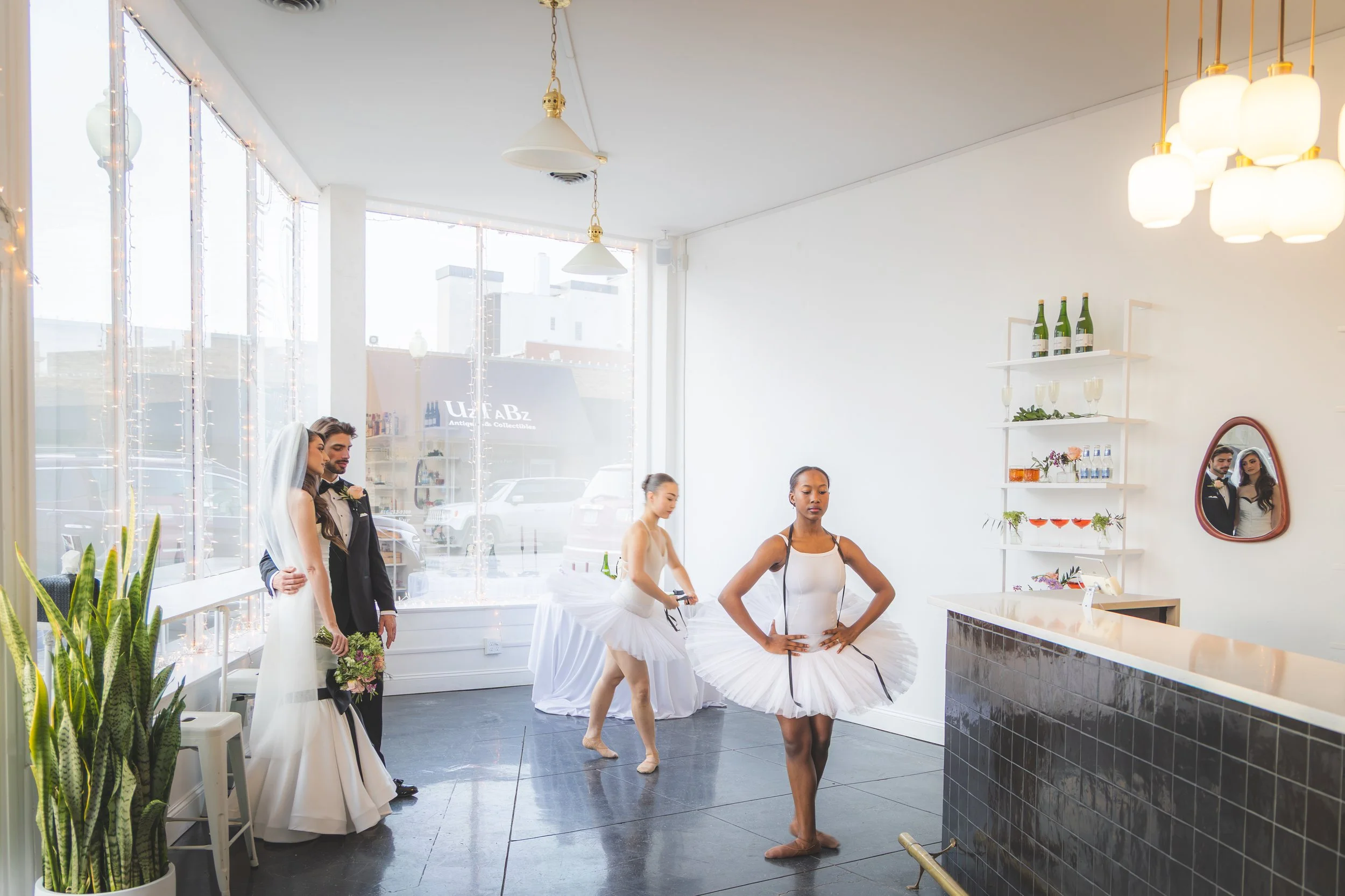 kansas-city-luxury-wedding-photographer-ballet-cello-weddin-at-the-delaware12.jpg