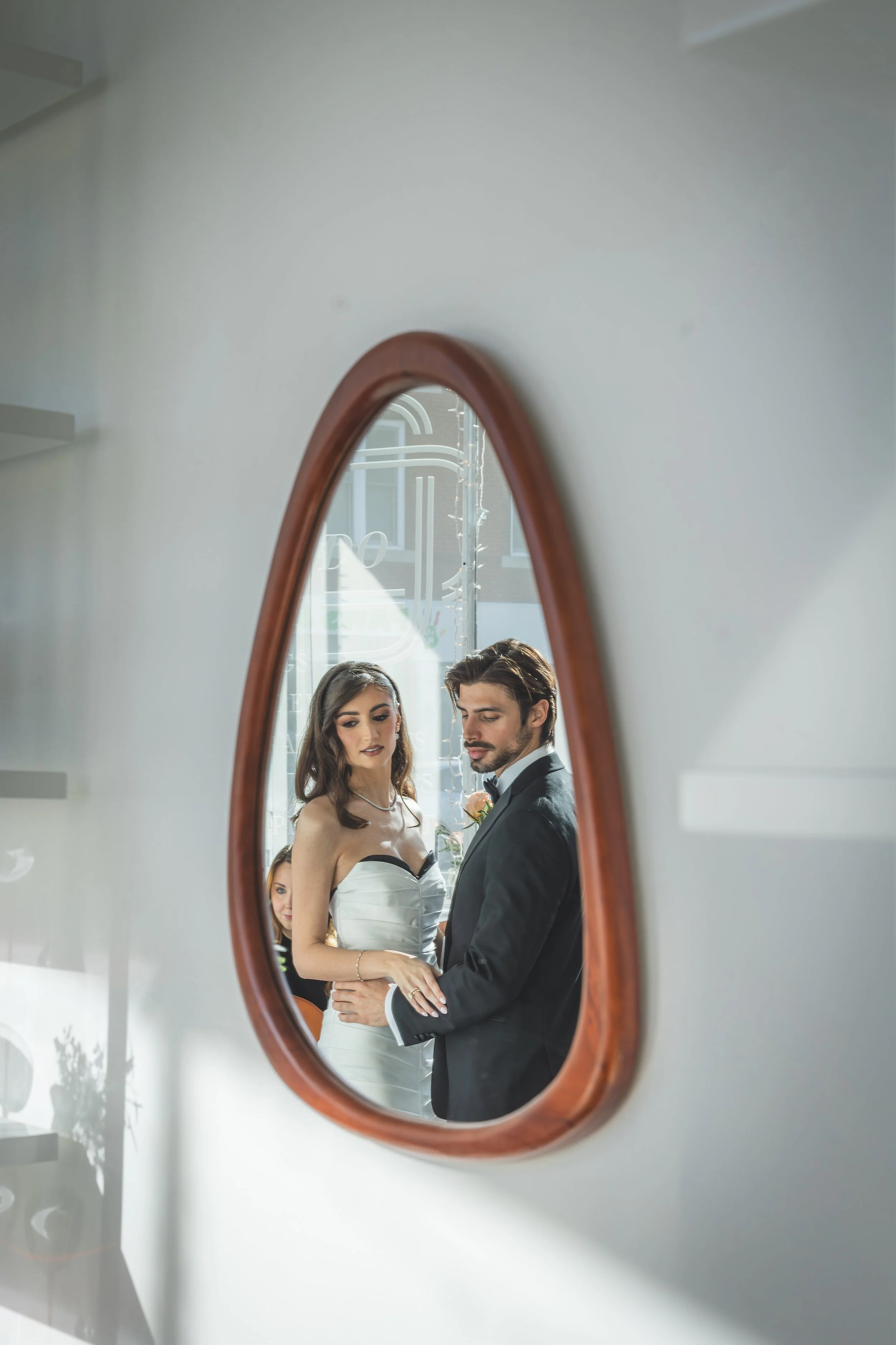 kansas-city-luxury-wedding-photographer-ballet-cello-weddin-at-the-delaware9.jpg