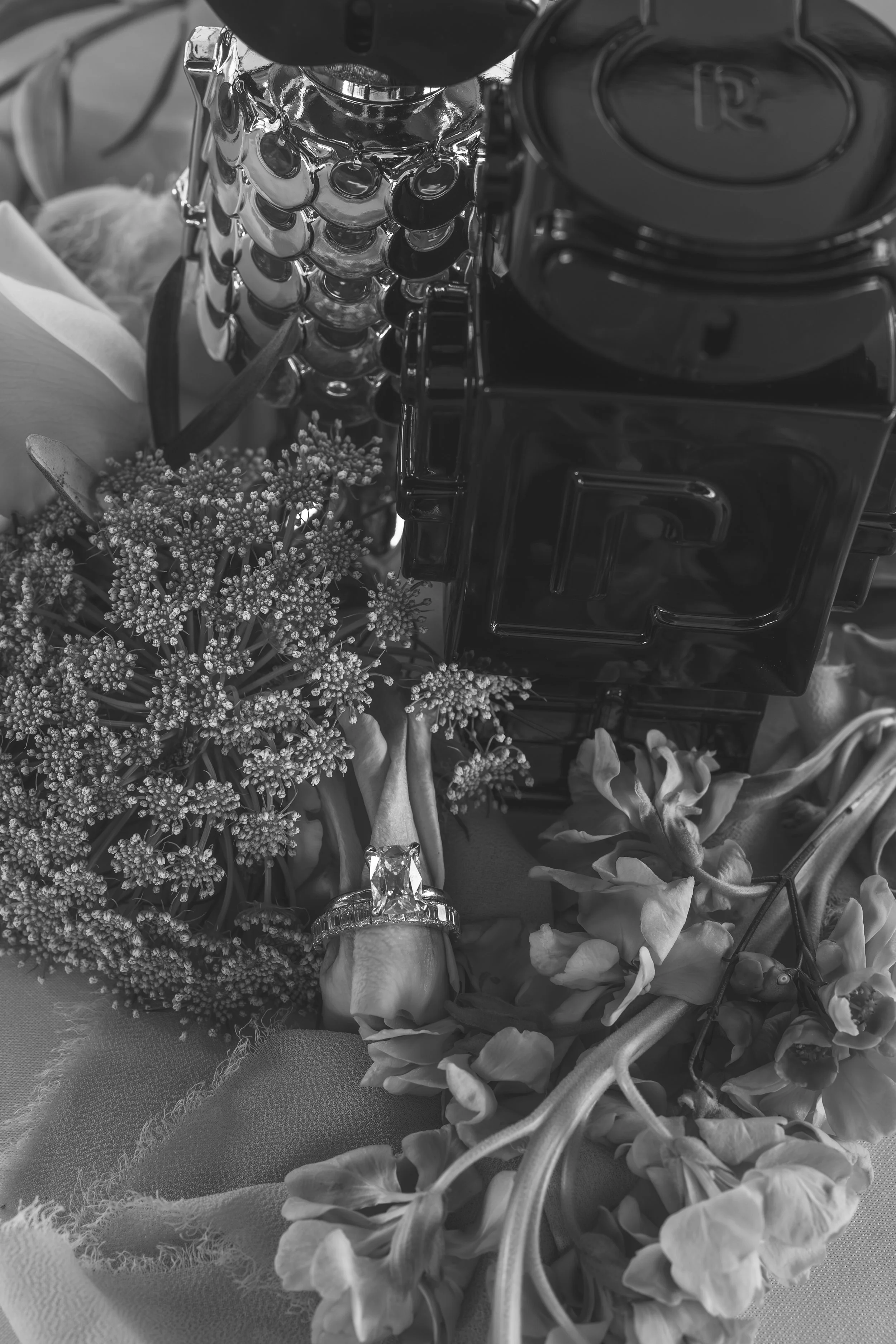 kansas-city-luxury-wedding-photographer-ballet-cello-weddin-at-the-delaware32.jpg