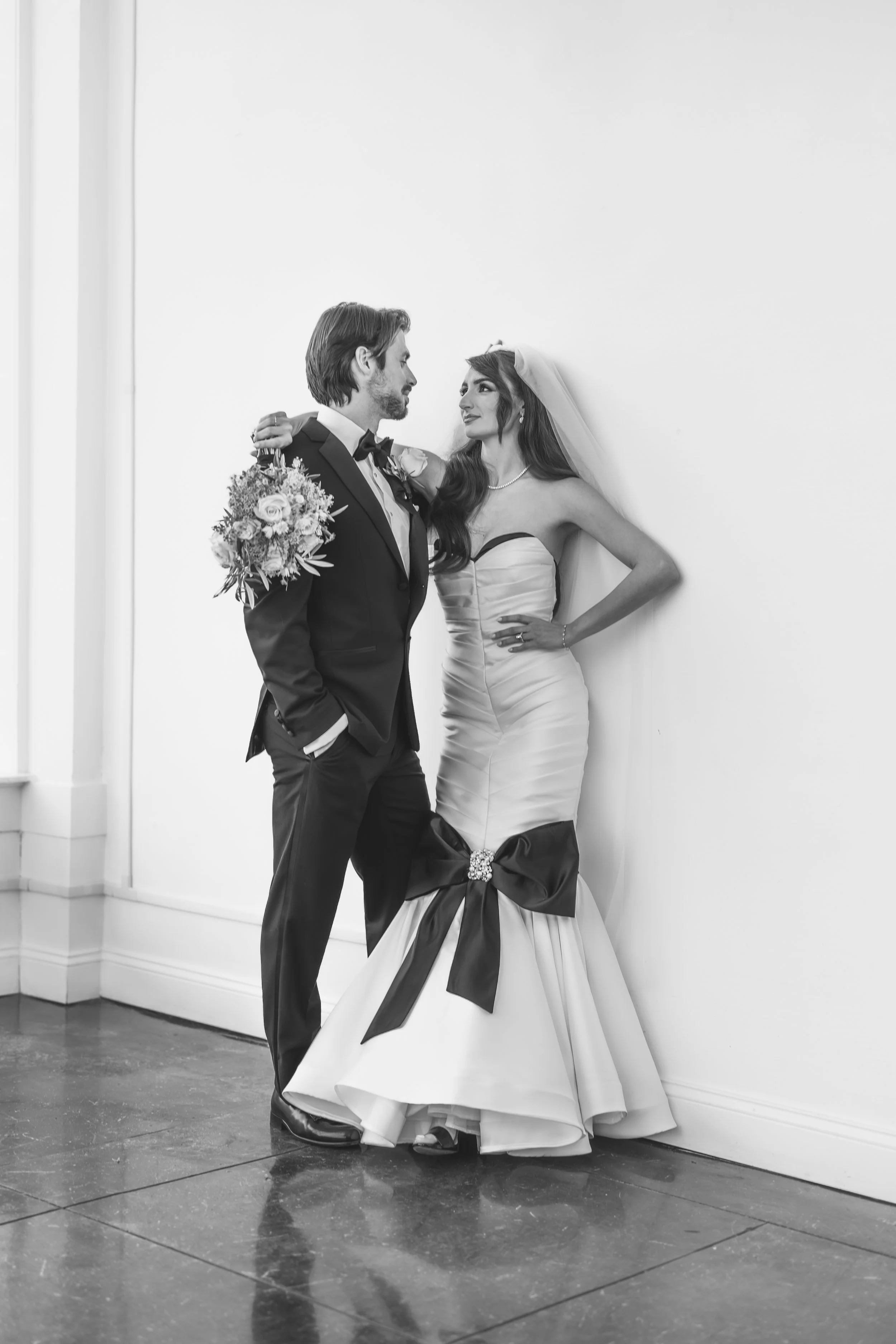 kansas-city-luxury-wedding-photographer-ballet-cello-weddin-at-the-delaware20.jpg