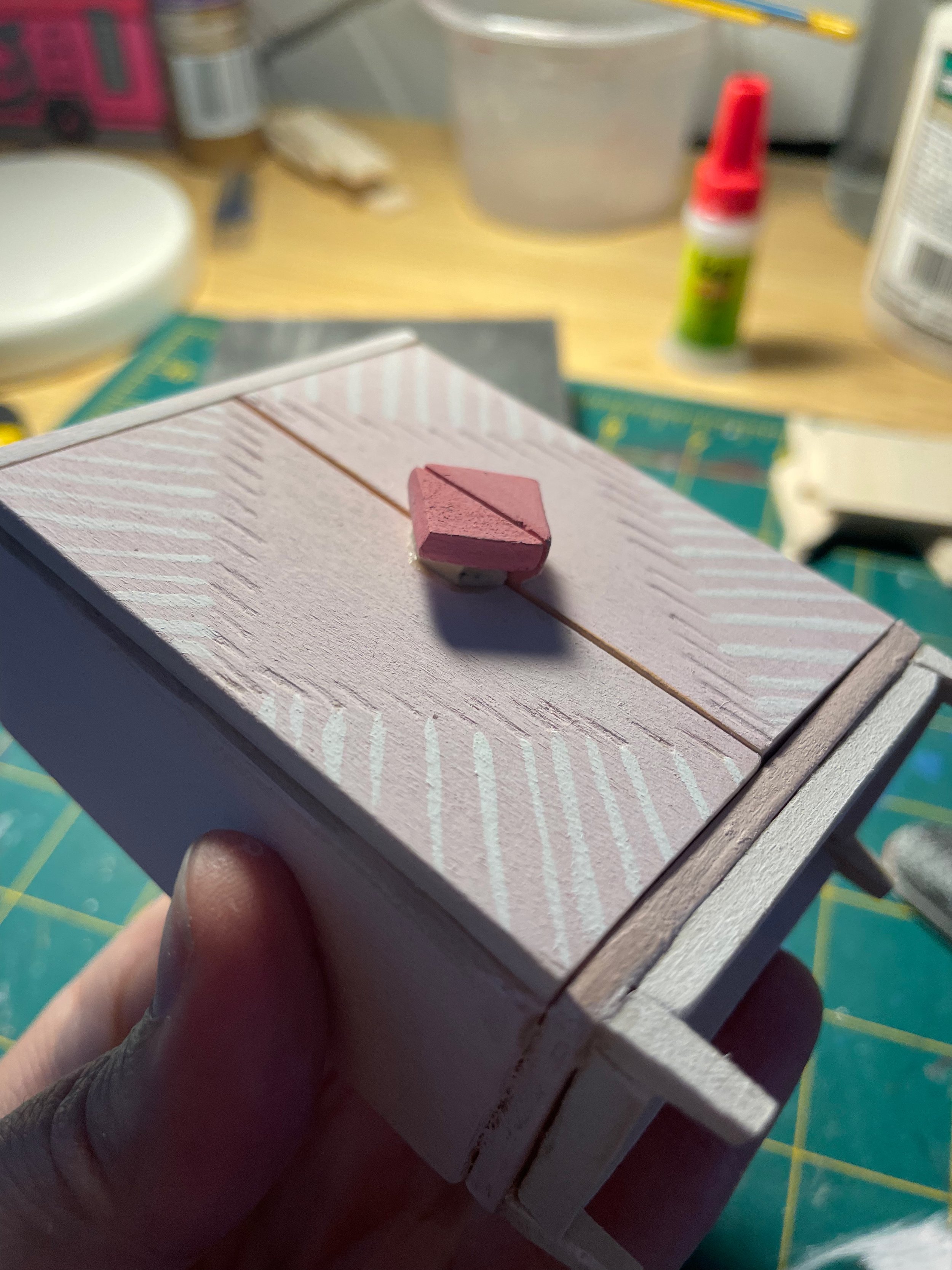The cozy niche | Fabricator & painter