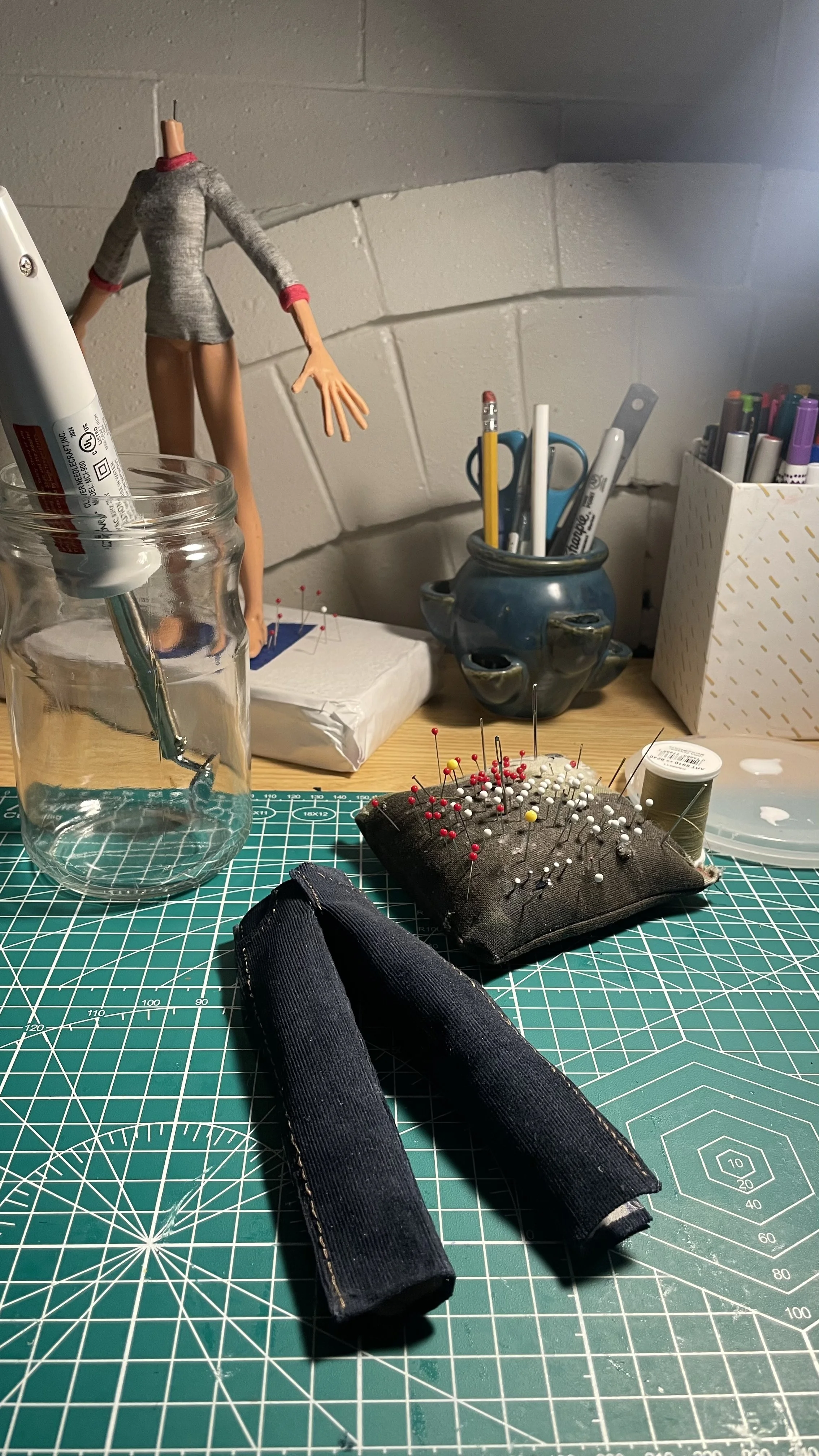 Costume fabrication for stop motion puppet | Annika Schindler 's Art + Science of Making Miniature Costumes Course 