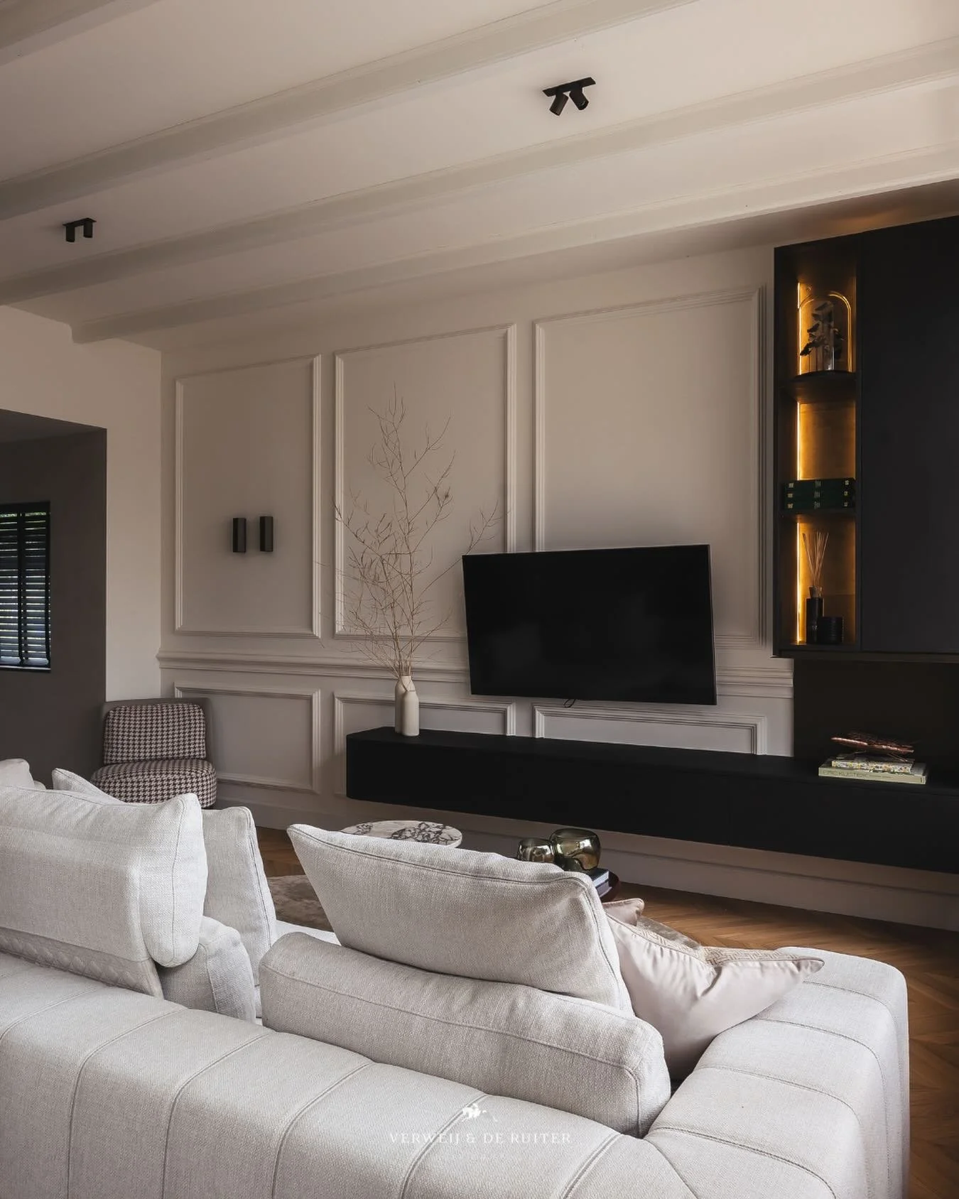 Living room 🤍

Heerlijke avondjes relaxen in deze zithoek ✨

#interieurstyling #interieurontwerp #interieuradvies #bank