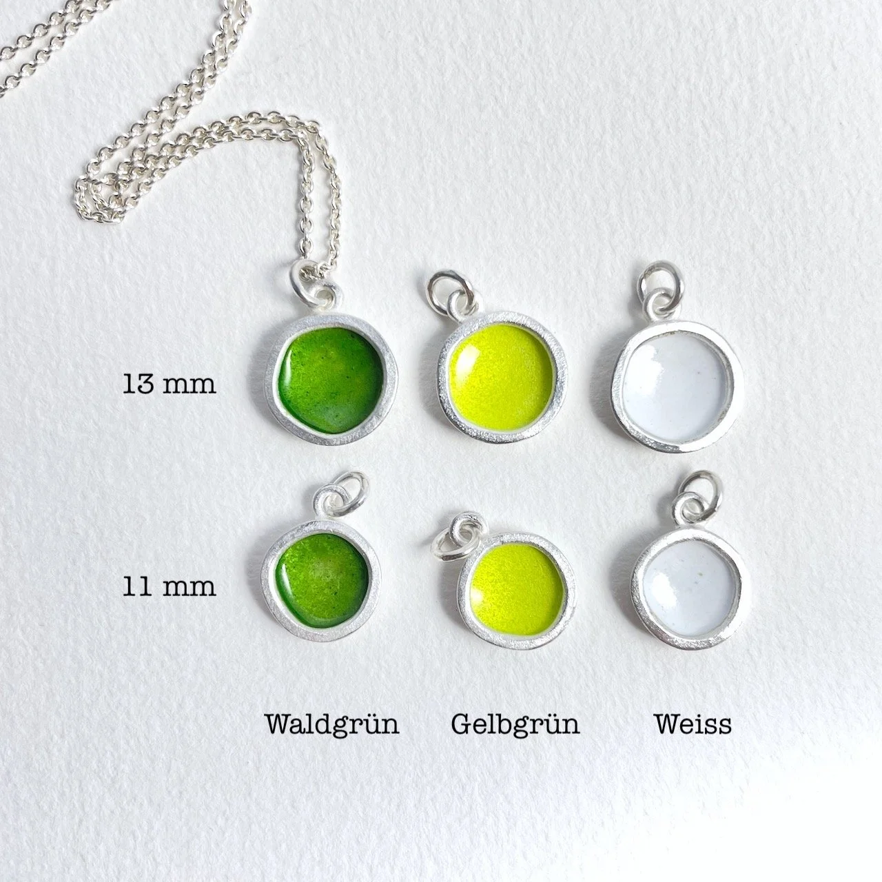 13 mm: Je 65,-
11 mm: Je 59,- 
Kette 19,-