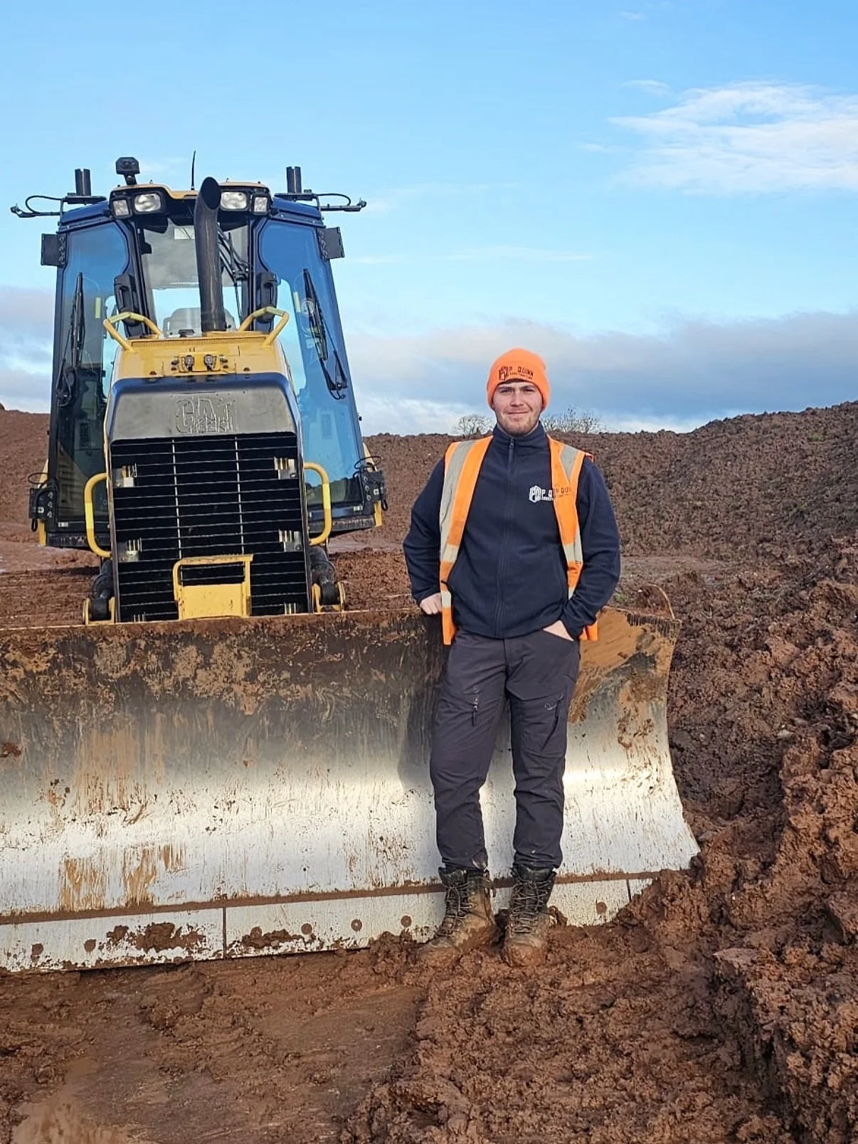 Levelling up ⬆️ 

We always like to use the winter season to get team training booked in.

A big congratulations to Jordyn on passing his dozer test, and to Callum for passing his excavator test 👏🏻 

Great effort from both of the team for not only 