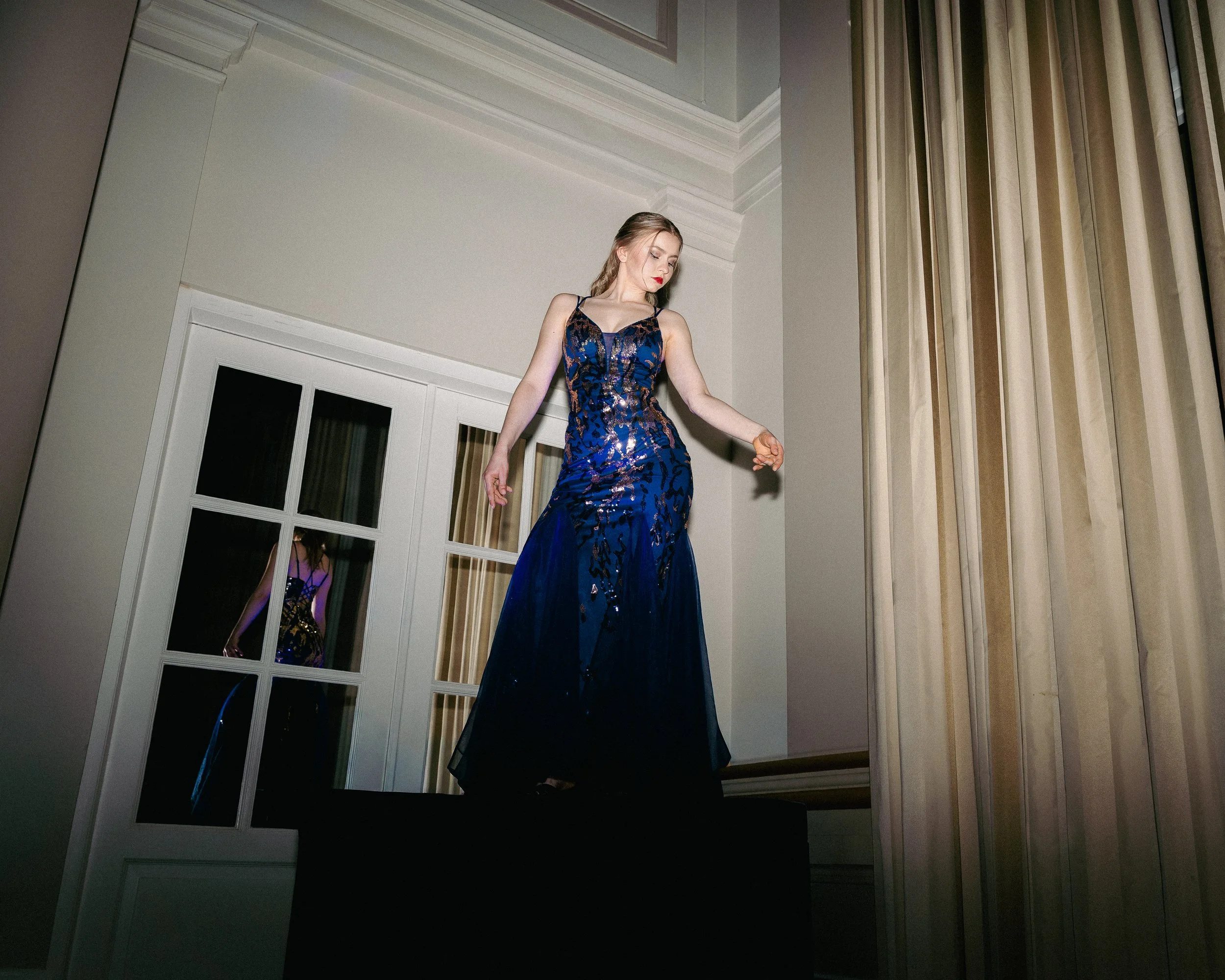 FREDIE P EMBASSY DANGLETERRE-06.jpg