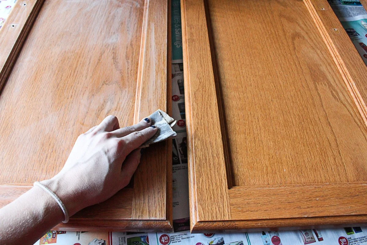 How-To-Paint-Kitchen-Cabinets_-4.jpg