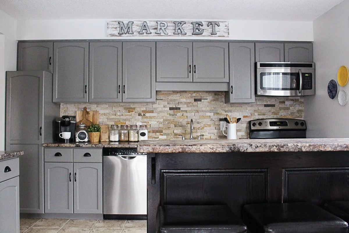 How-To-Paint-Kitchen-Cabinets_-2-1.jpg
