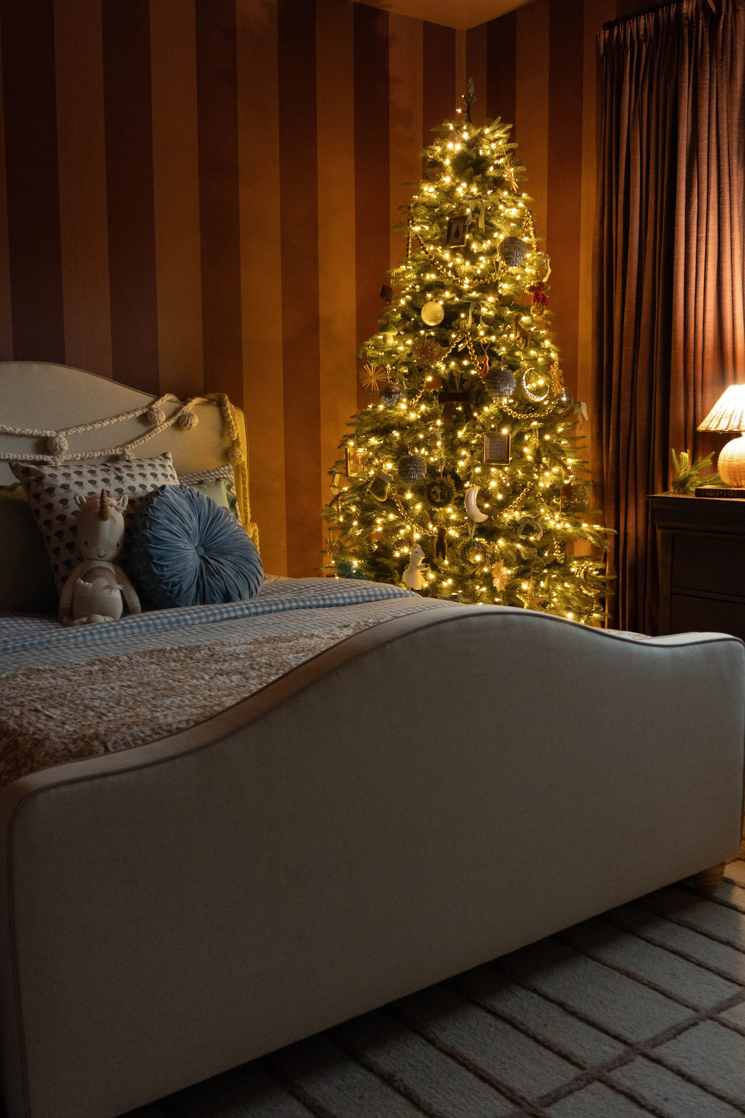 Scottie’s Whimsical Christmas Bedroom