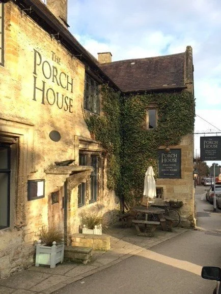 Porch House, Hillrow