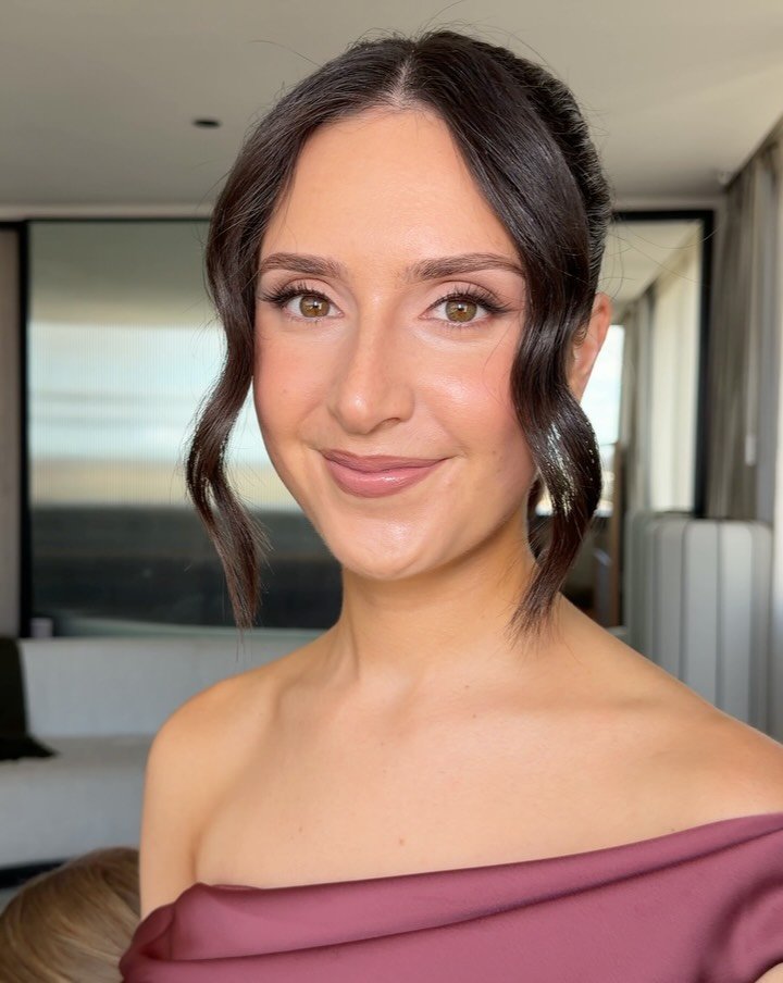 When ur bestie is in the bridal party 🤍

#weddingmakeup #bridesmaid #bridalmakeup #makeupinspo