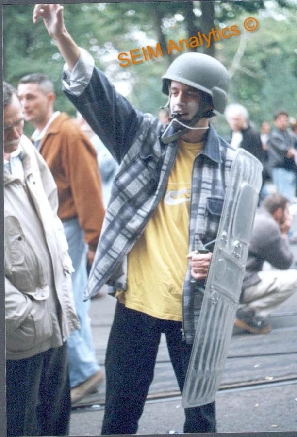 5 October 2000, the fall of Slobodan Milošević in Belgrade. Dr. Øyvind Hvenekilde Seim Copyright